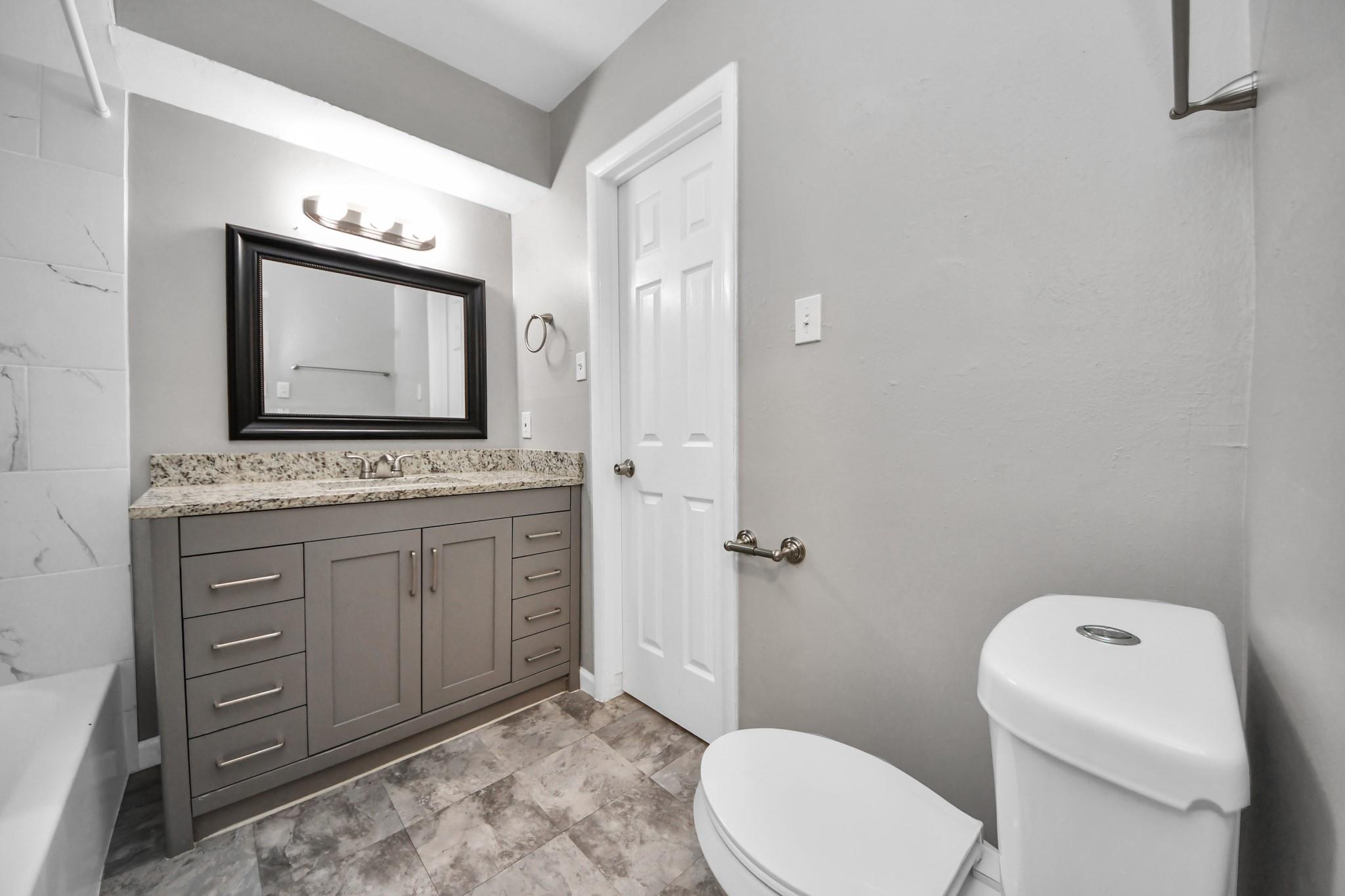 1736 Crestdale Drive # 6