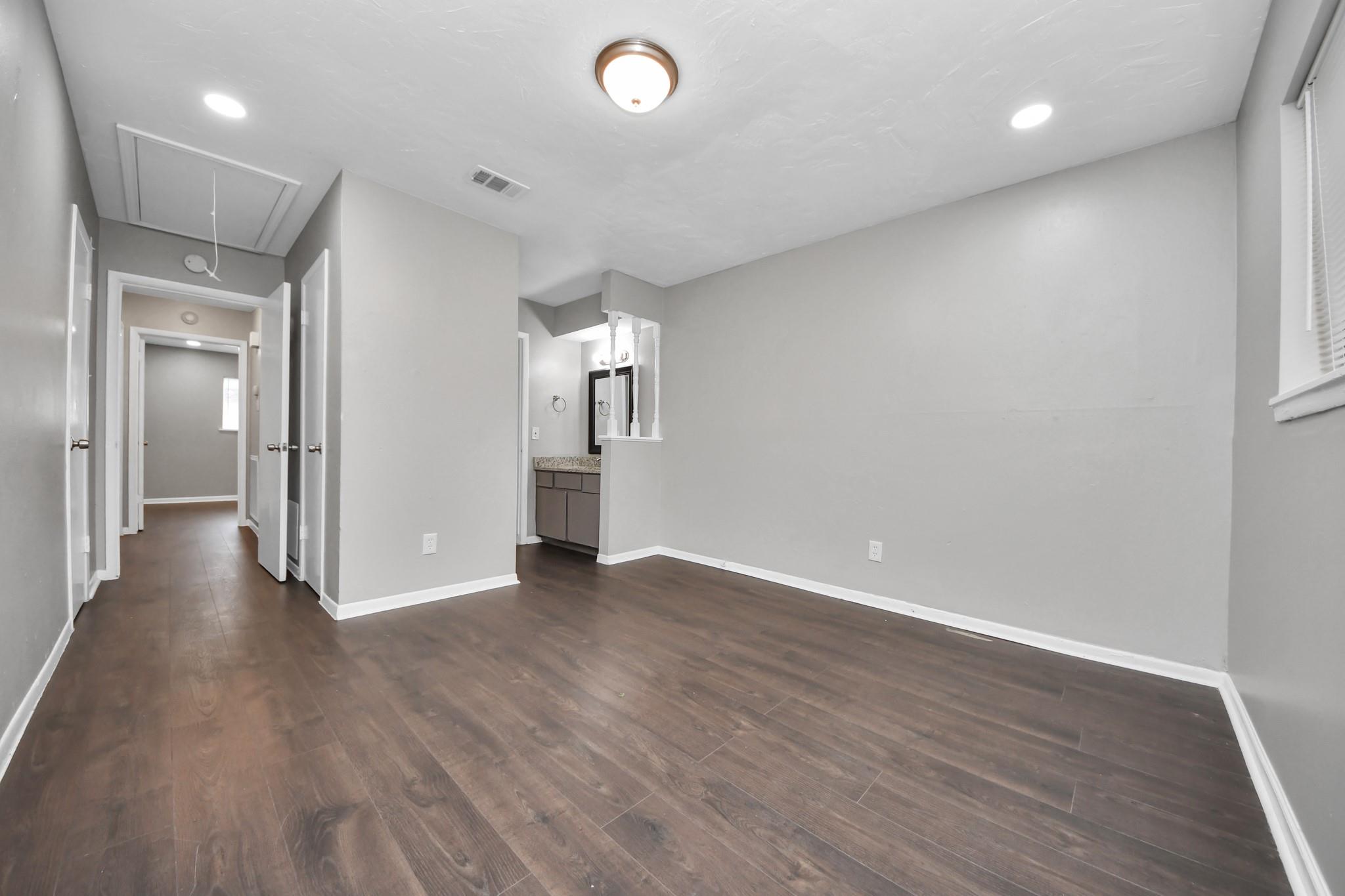 1736 Crestdale Drive # 6