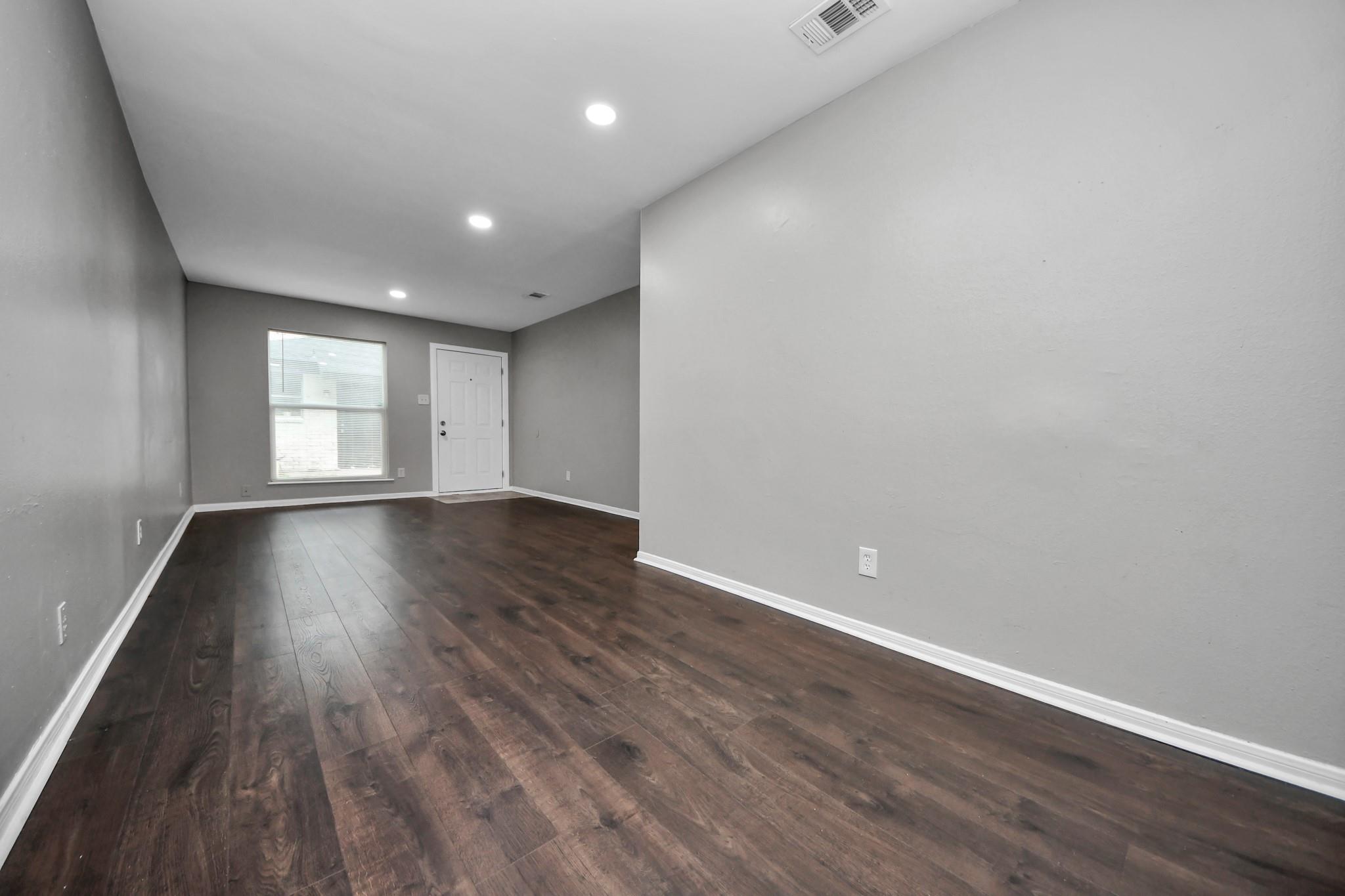 1736 Crestdale Drive # 6