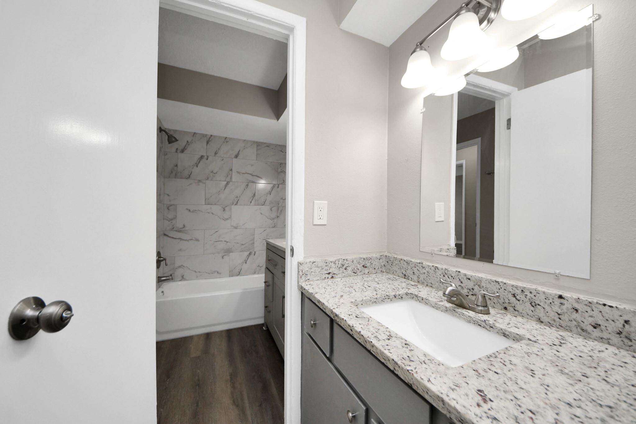1736 Crestdale Drive # 6