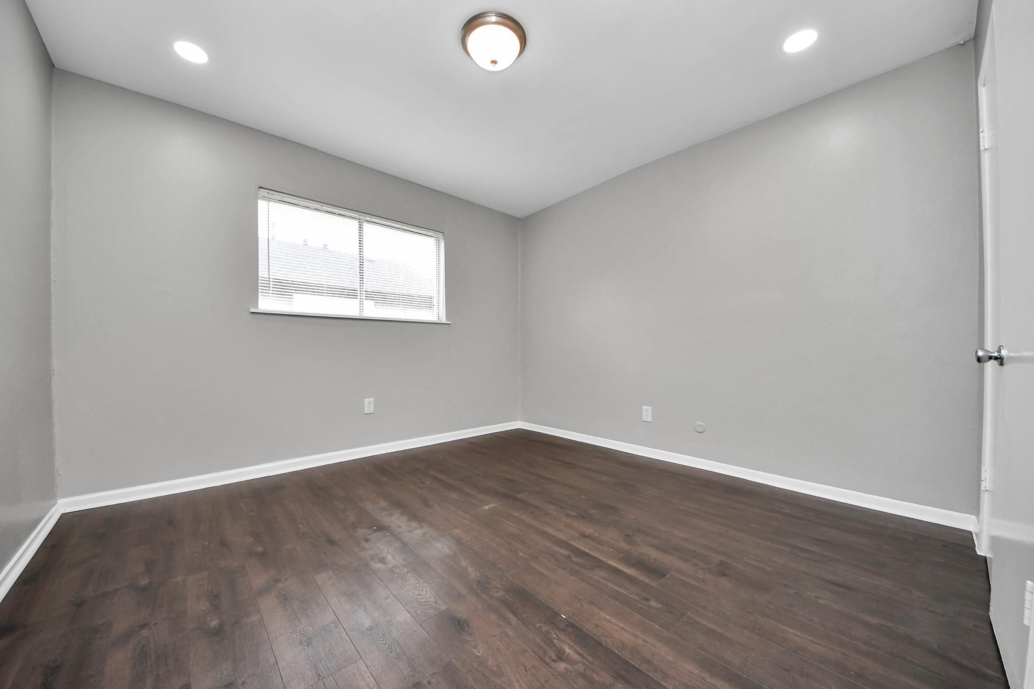 1736 Crestdale Drive # 6