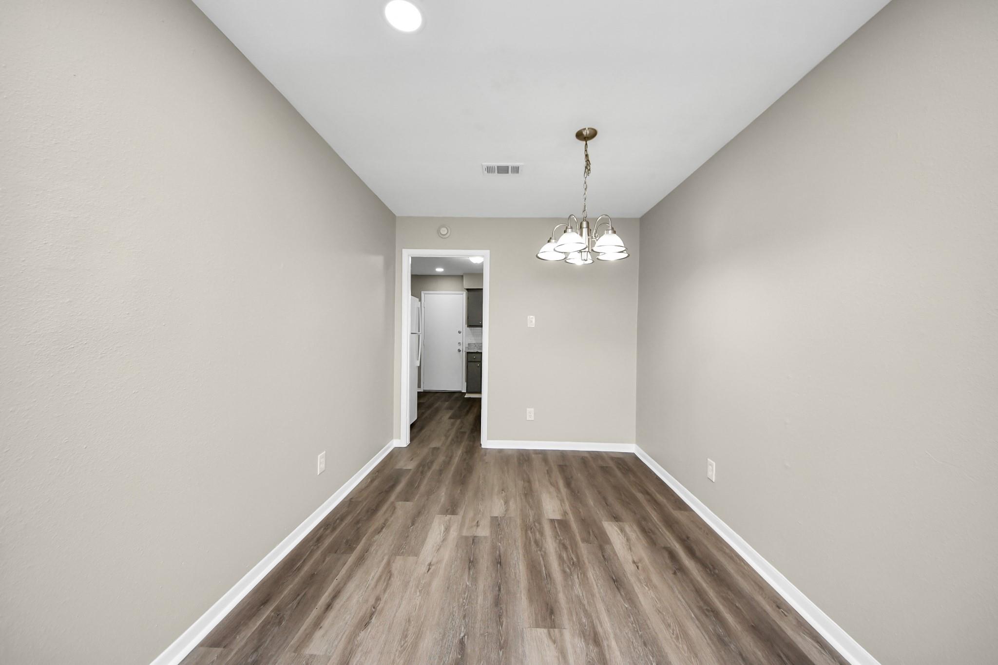 1736 Crestdale Drive # 6