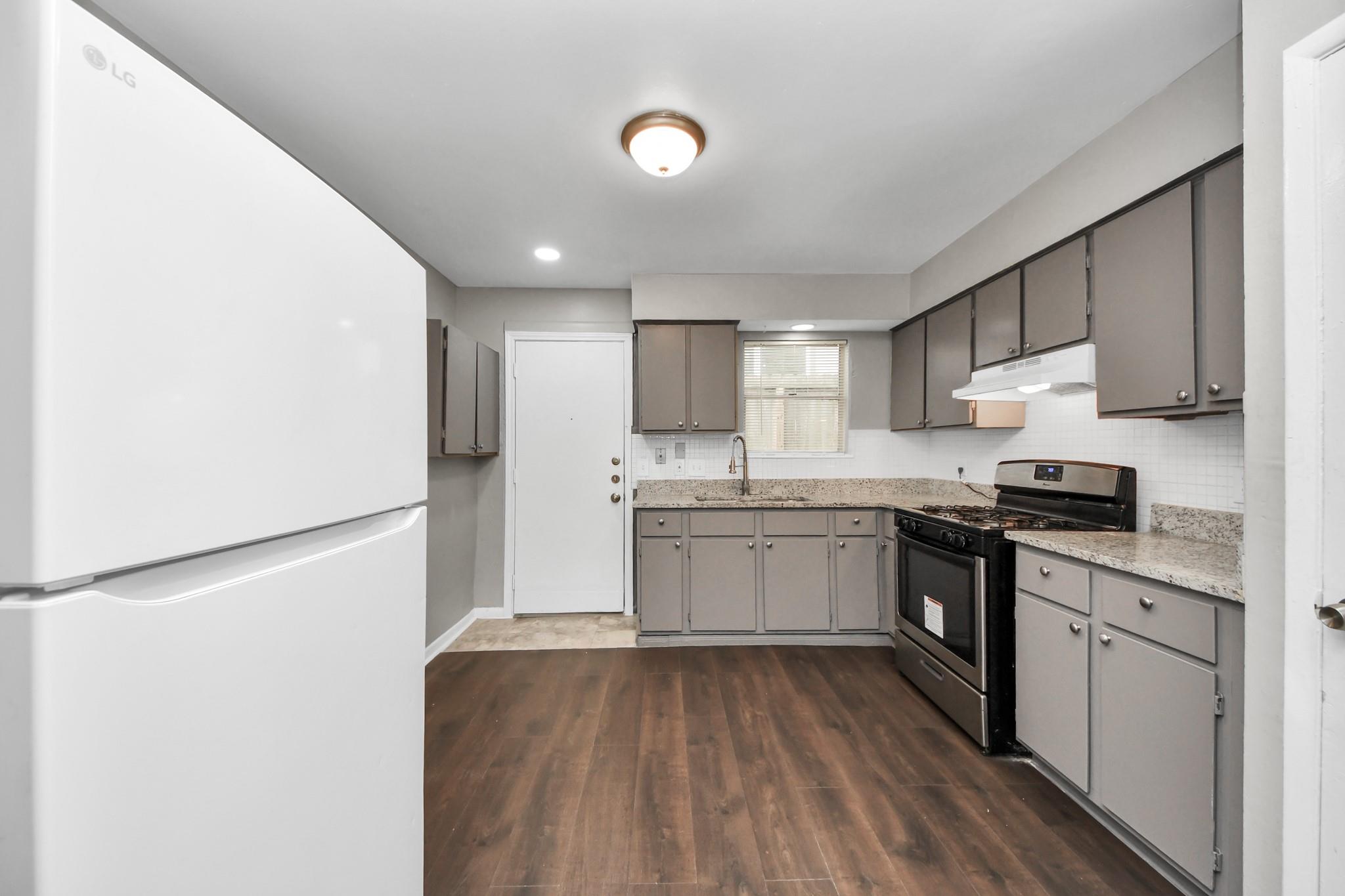 1736 Crestdale Drive # 6