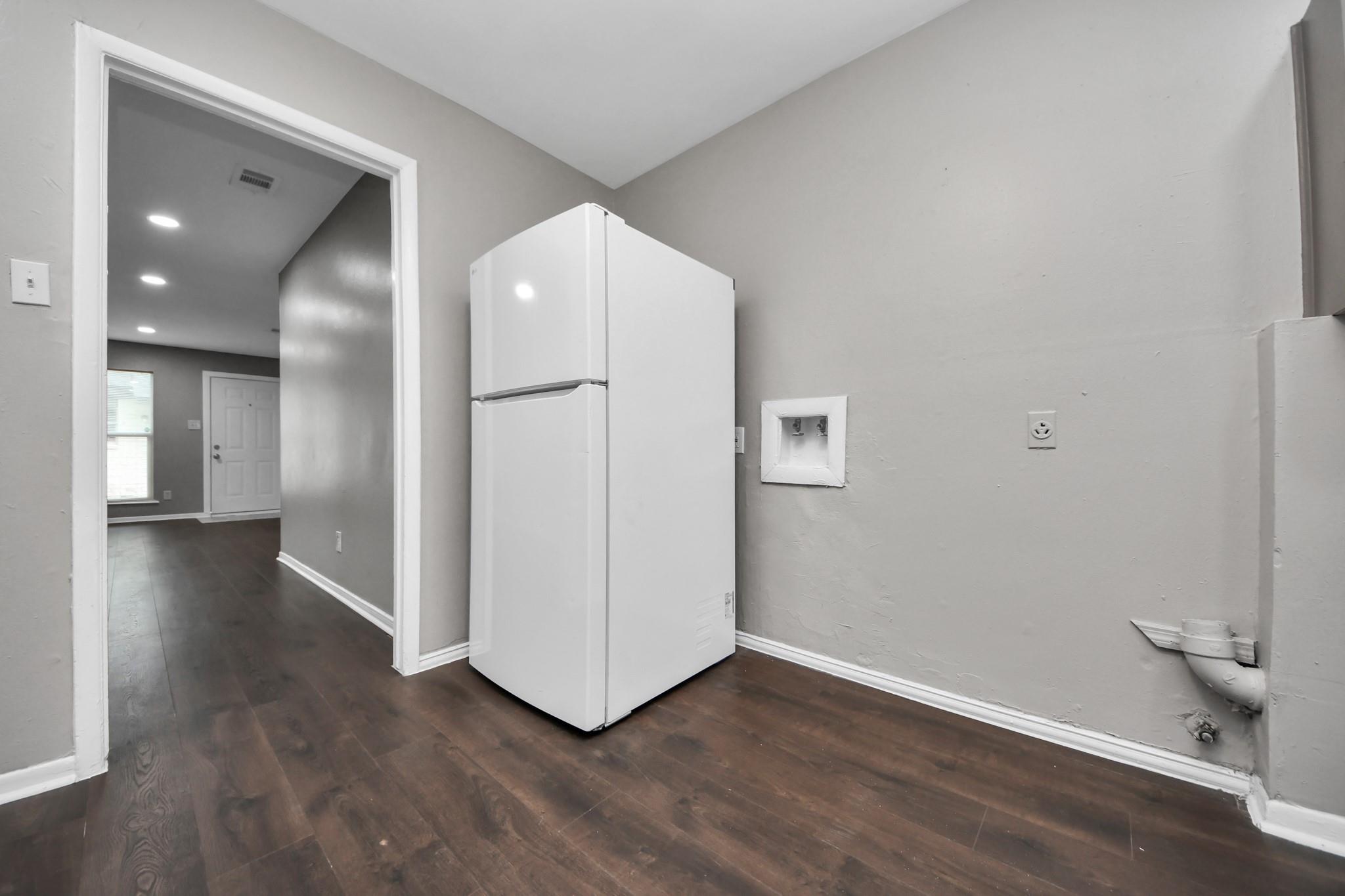 1736 Crestdale Drive # 6