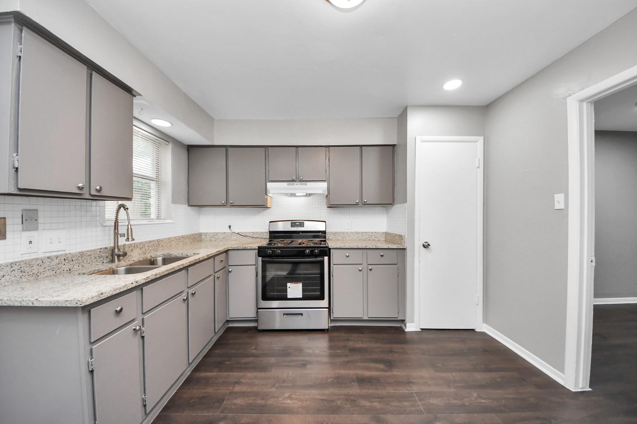 1736 Crestdale Drive # 6