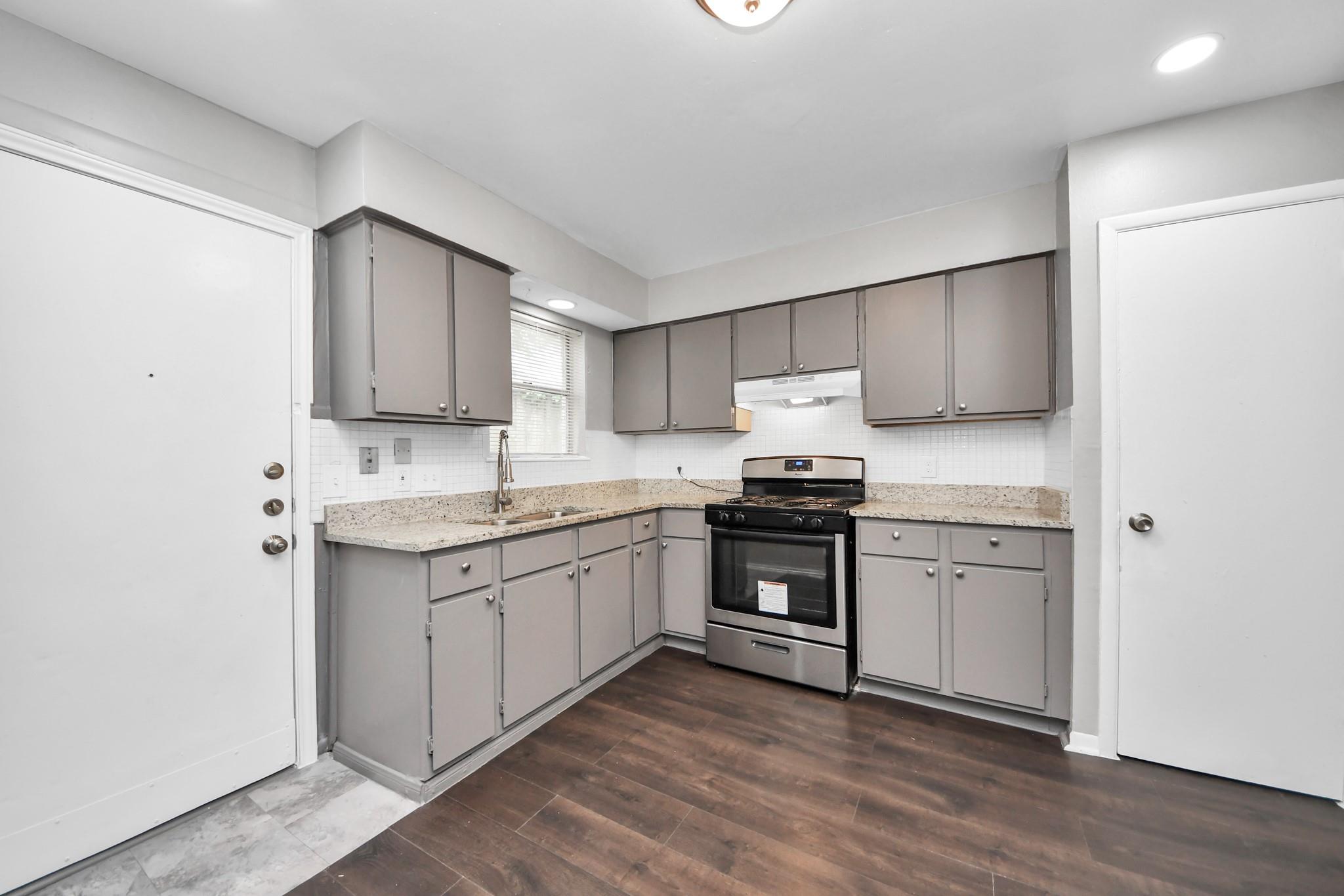 1736 Crestdale Drive # 6