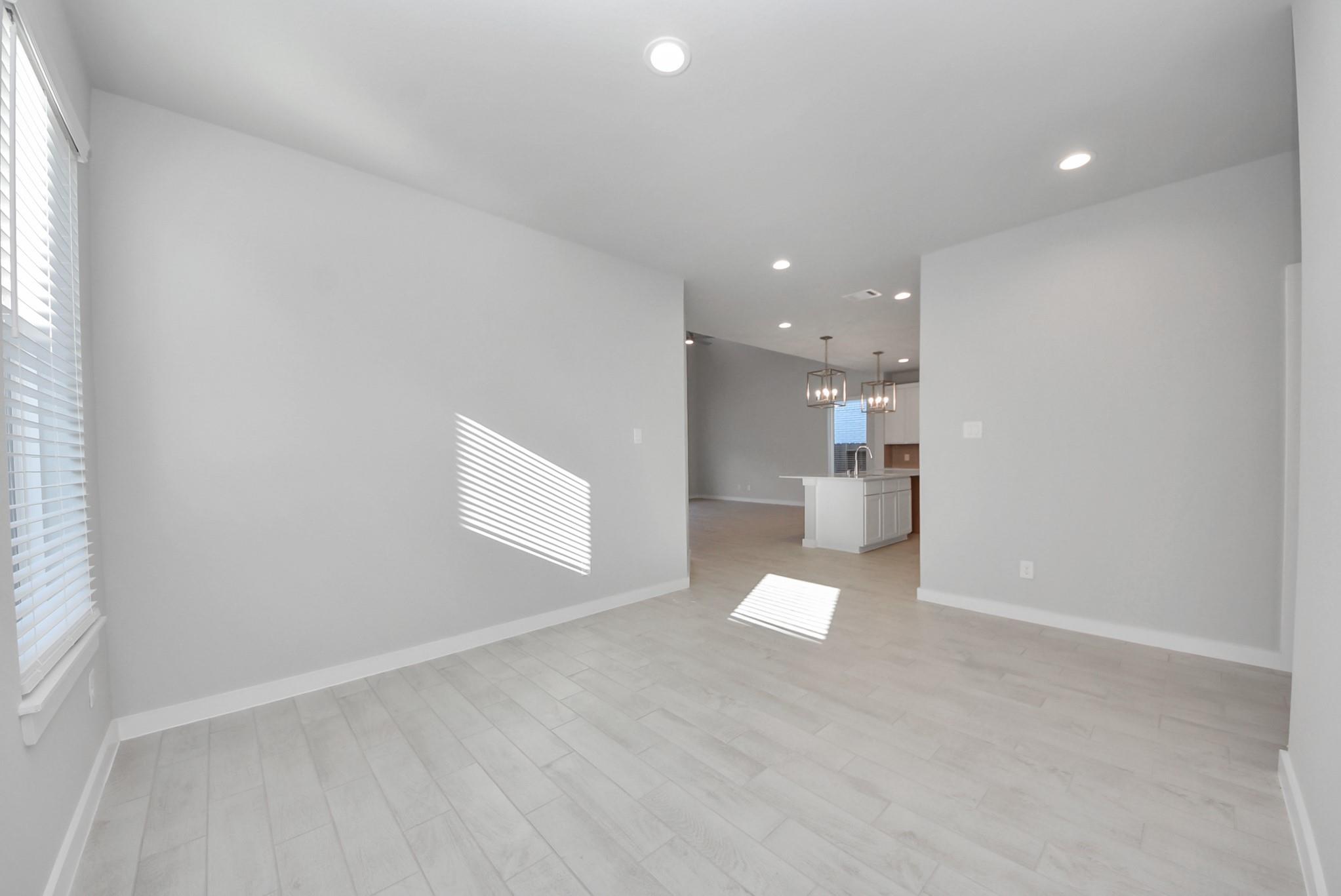 15111 Statice Trail