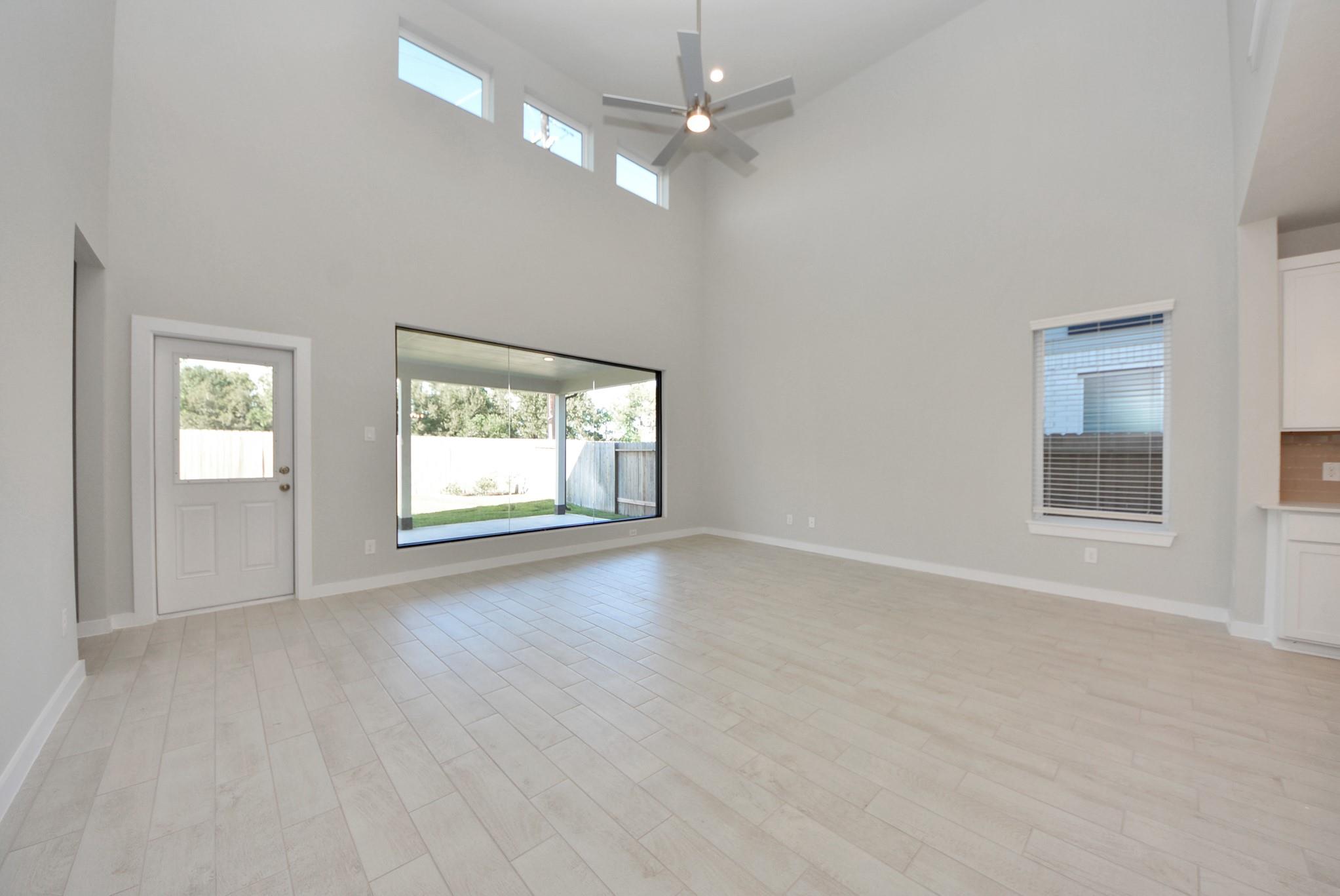 15111 Statice Trail