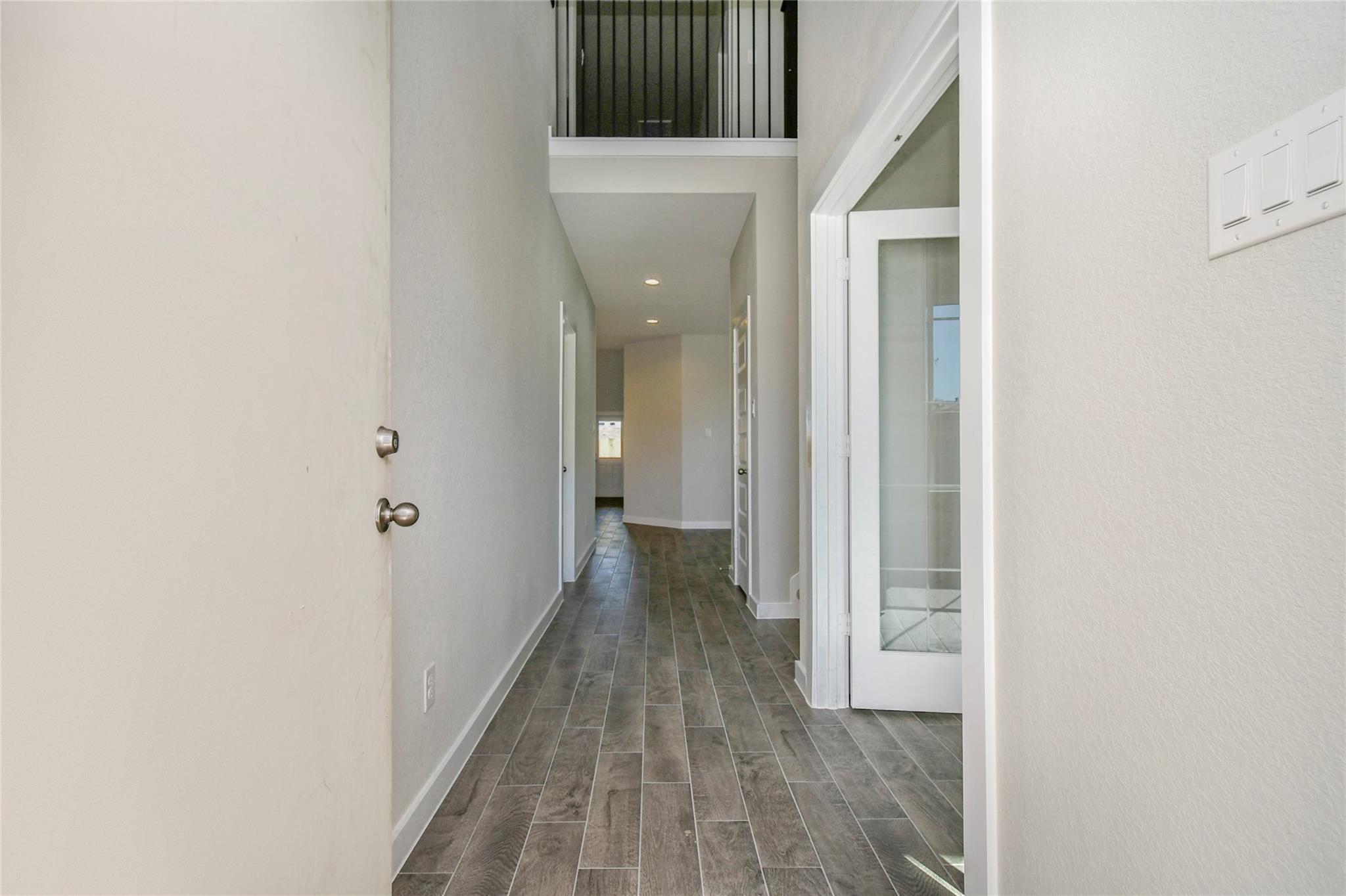 15111 Statice Trail