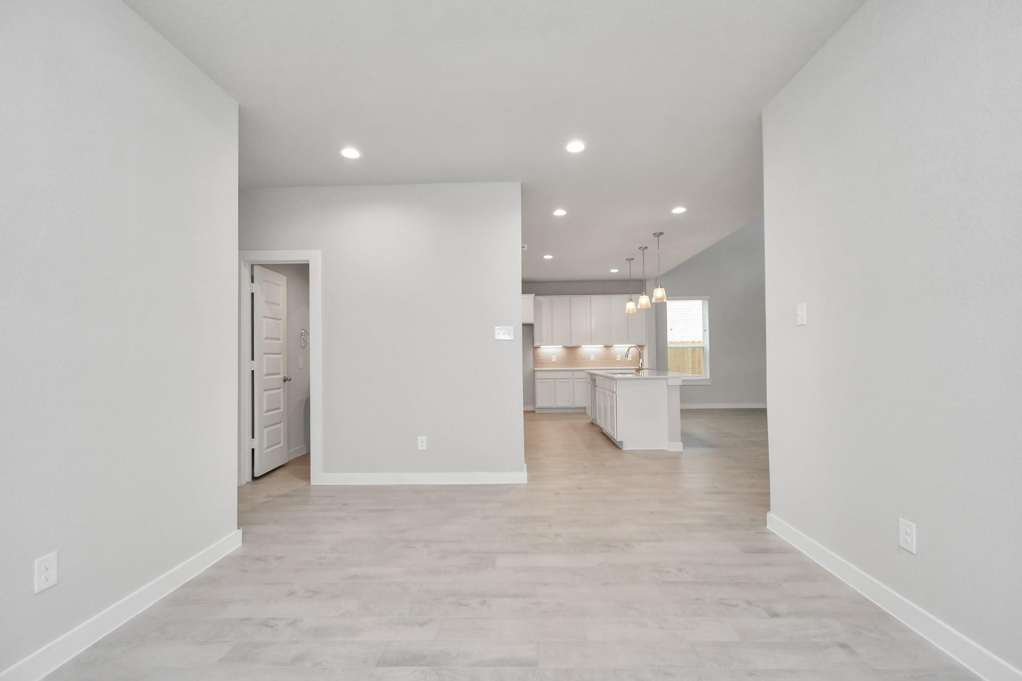 15111 Statice Trail