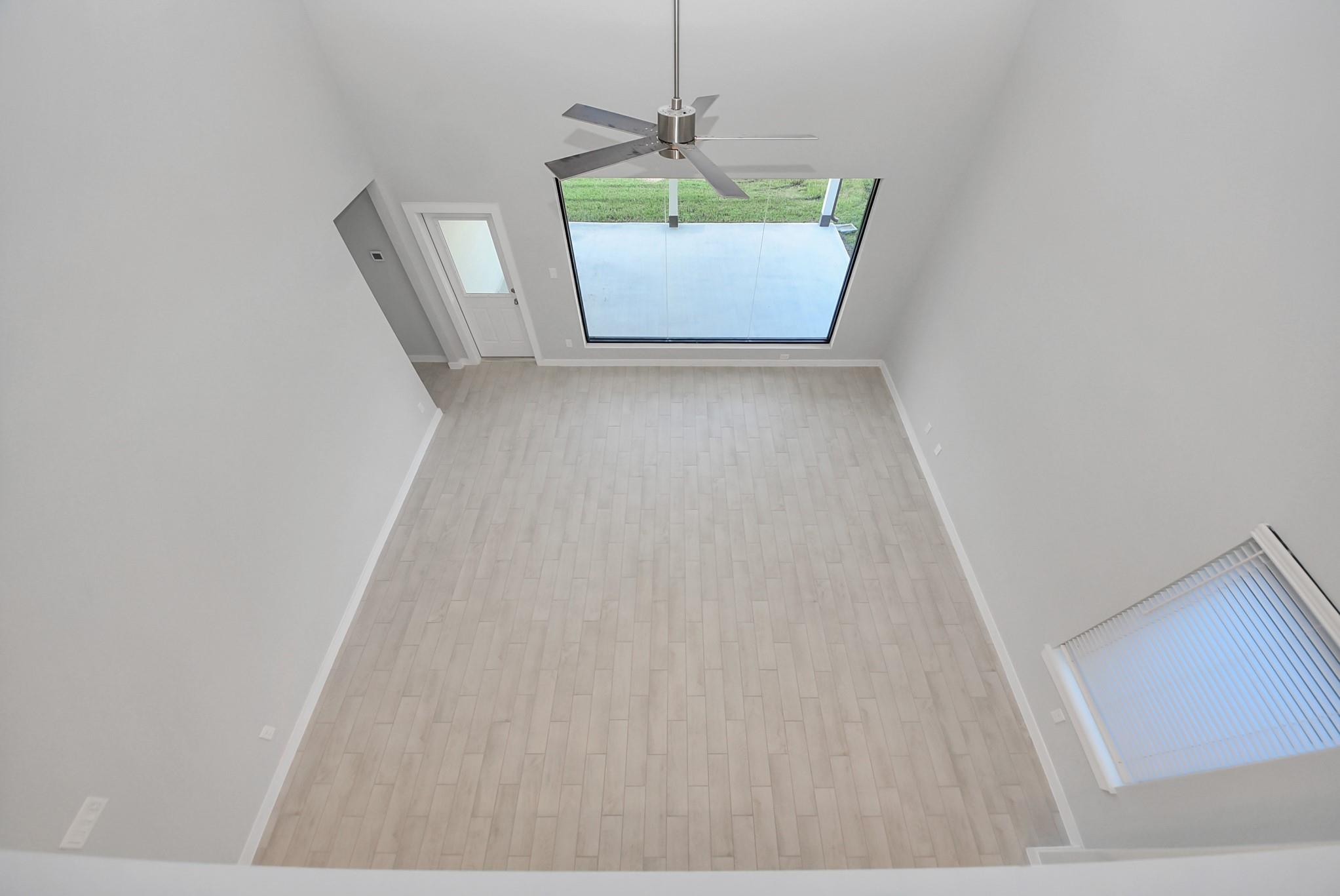 15111 Statice Trail