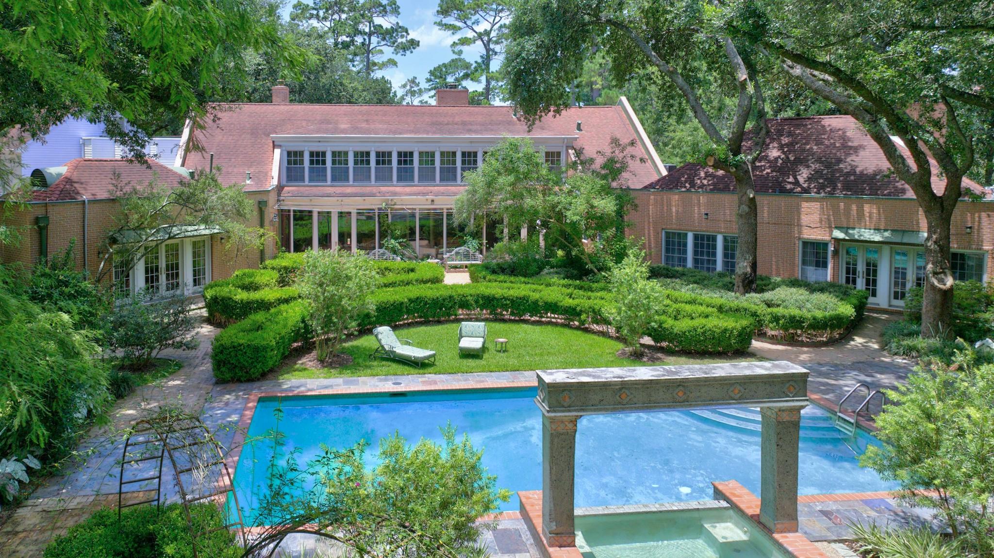 35 W Rivercrest Drive