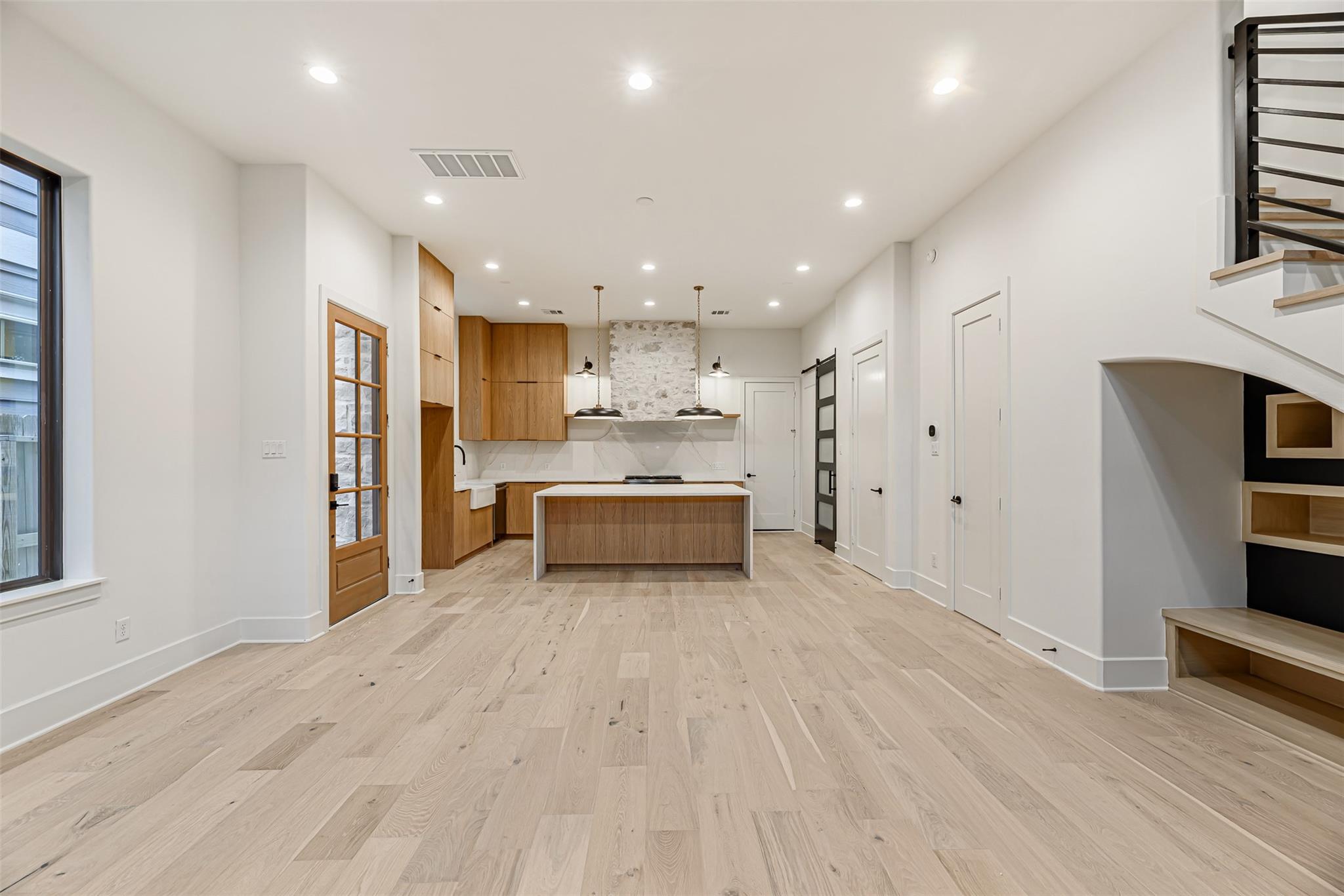 1104 W 9th Street