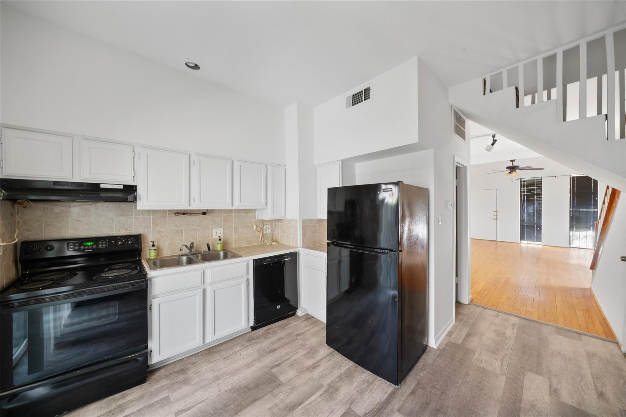 518 Hawthorne Street