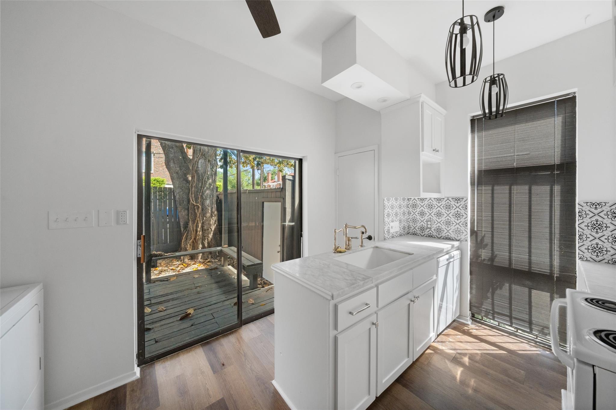 518 Hawthorne Street