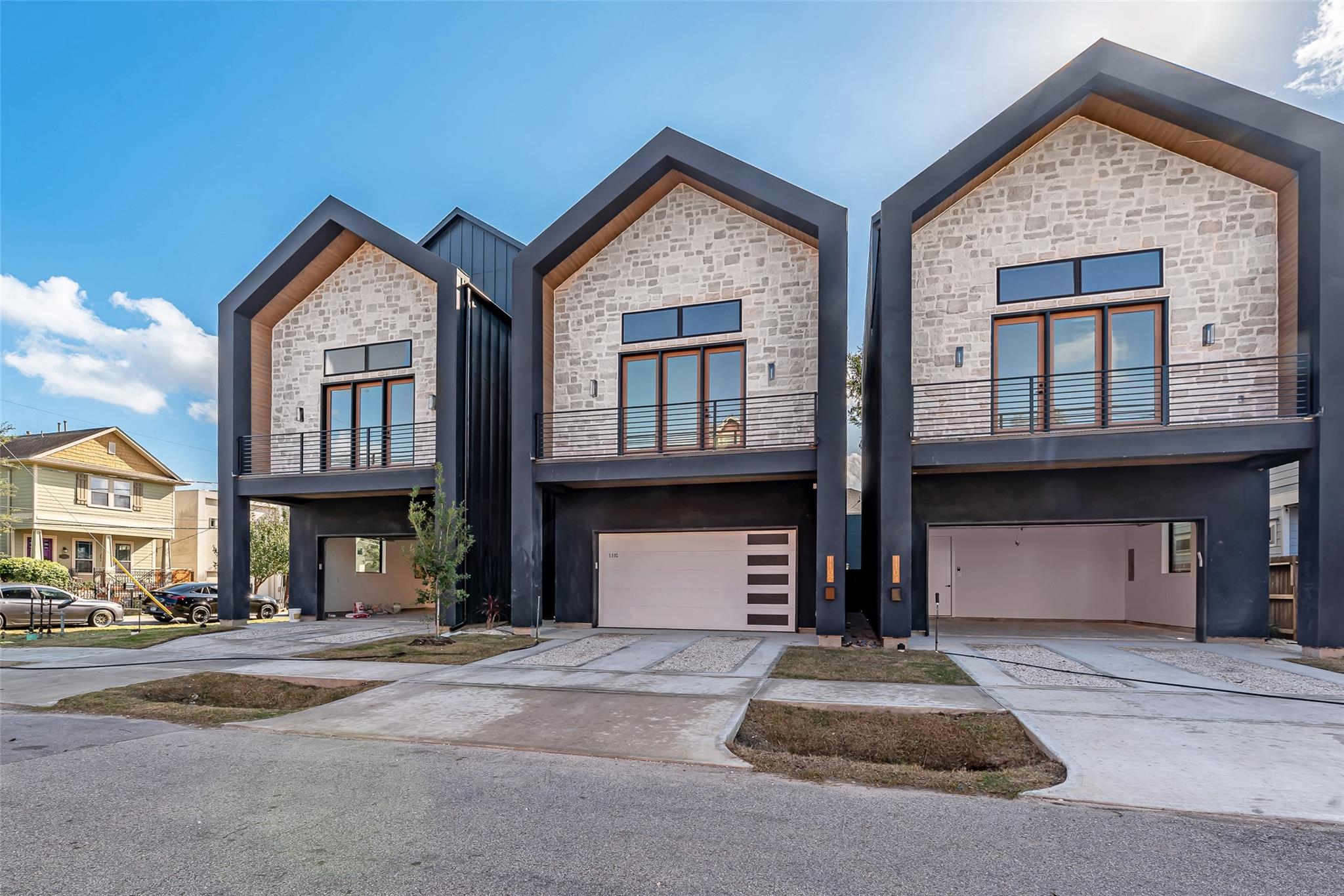 1104 W 9th Street