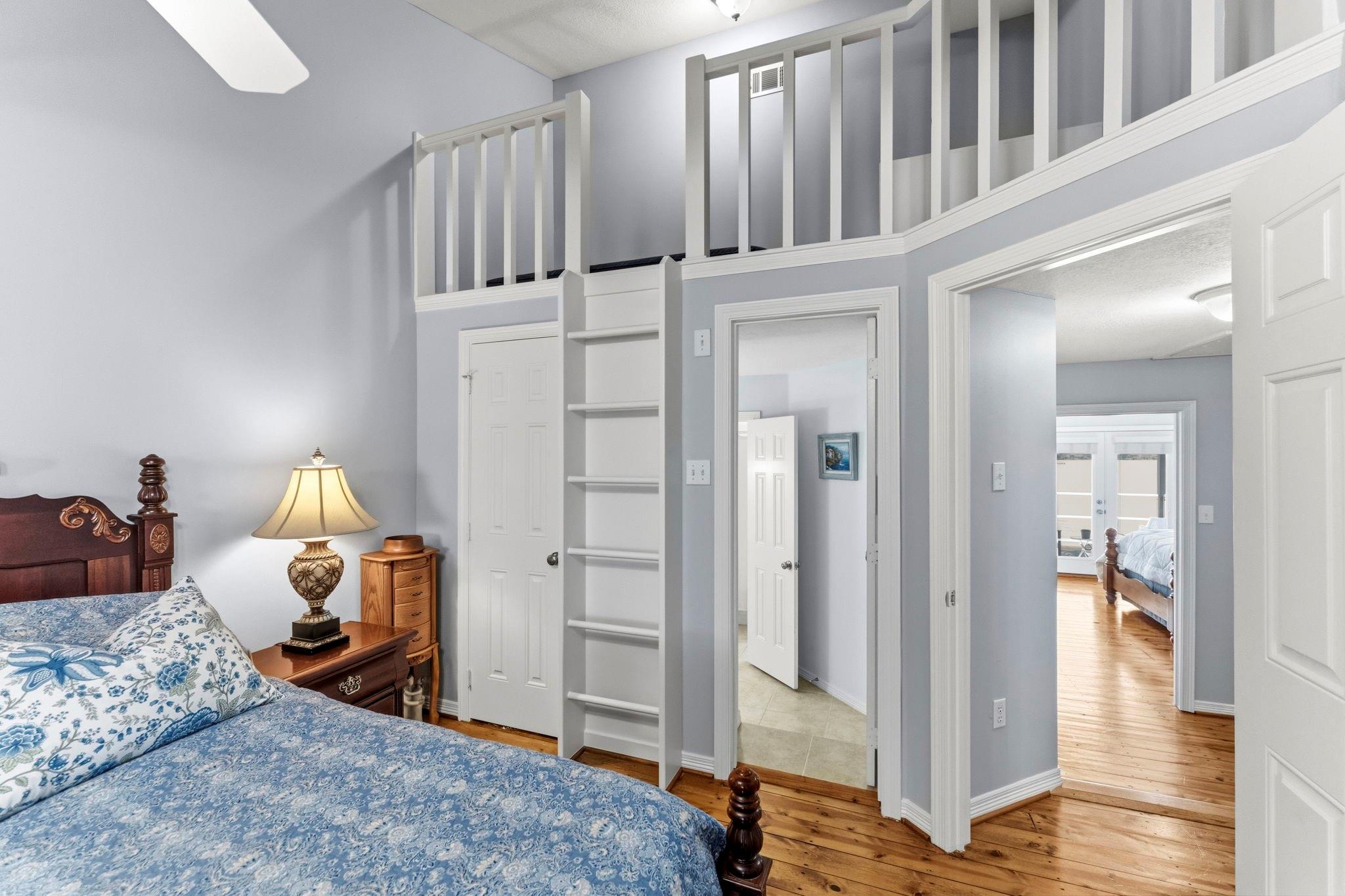 1208 Lake View Drive