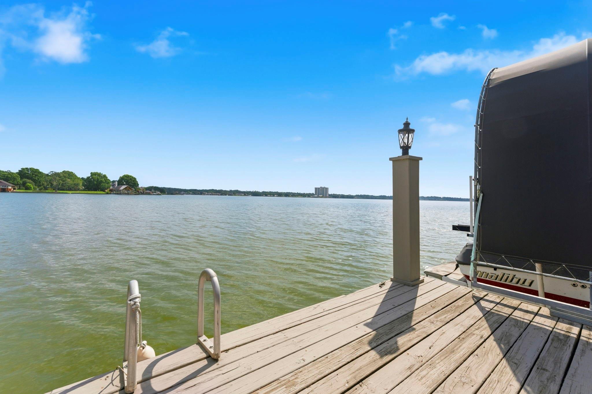 1208 Lake View Drive