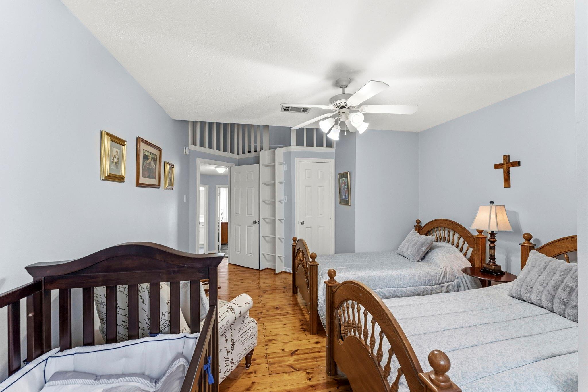 1208 Lake View Drive