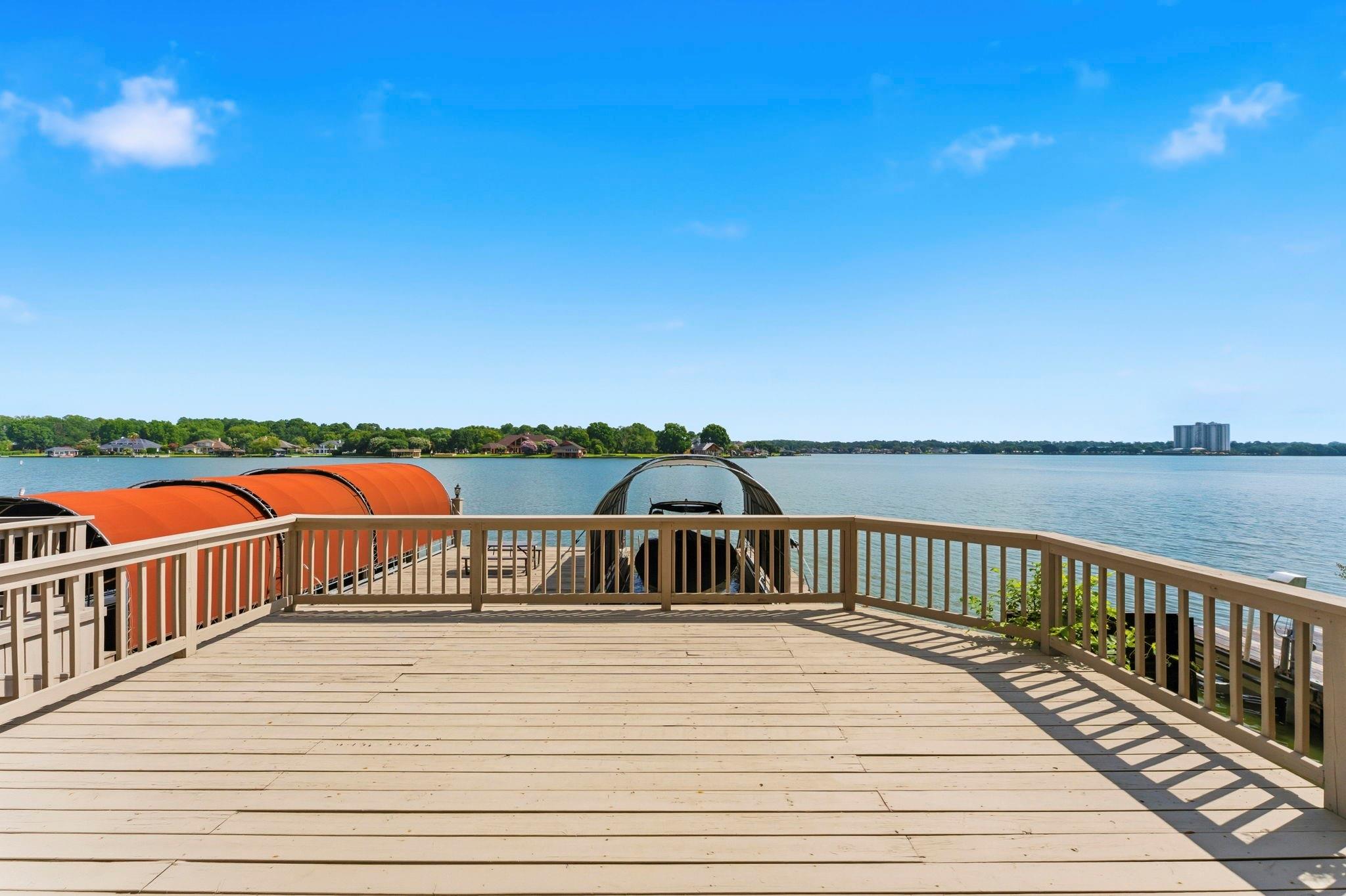 1208 Lake View Drive