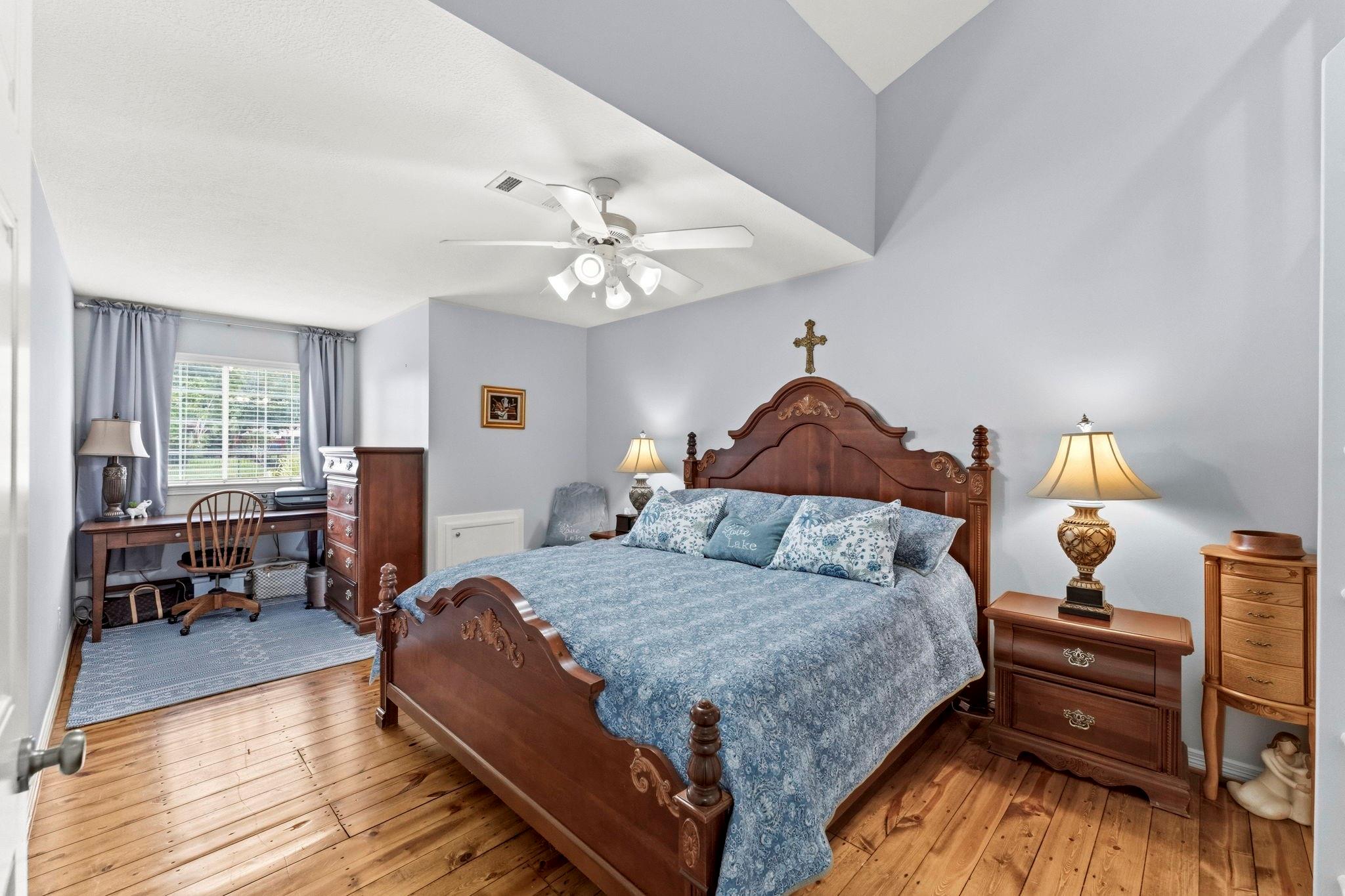 1208 Lake View Drive