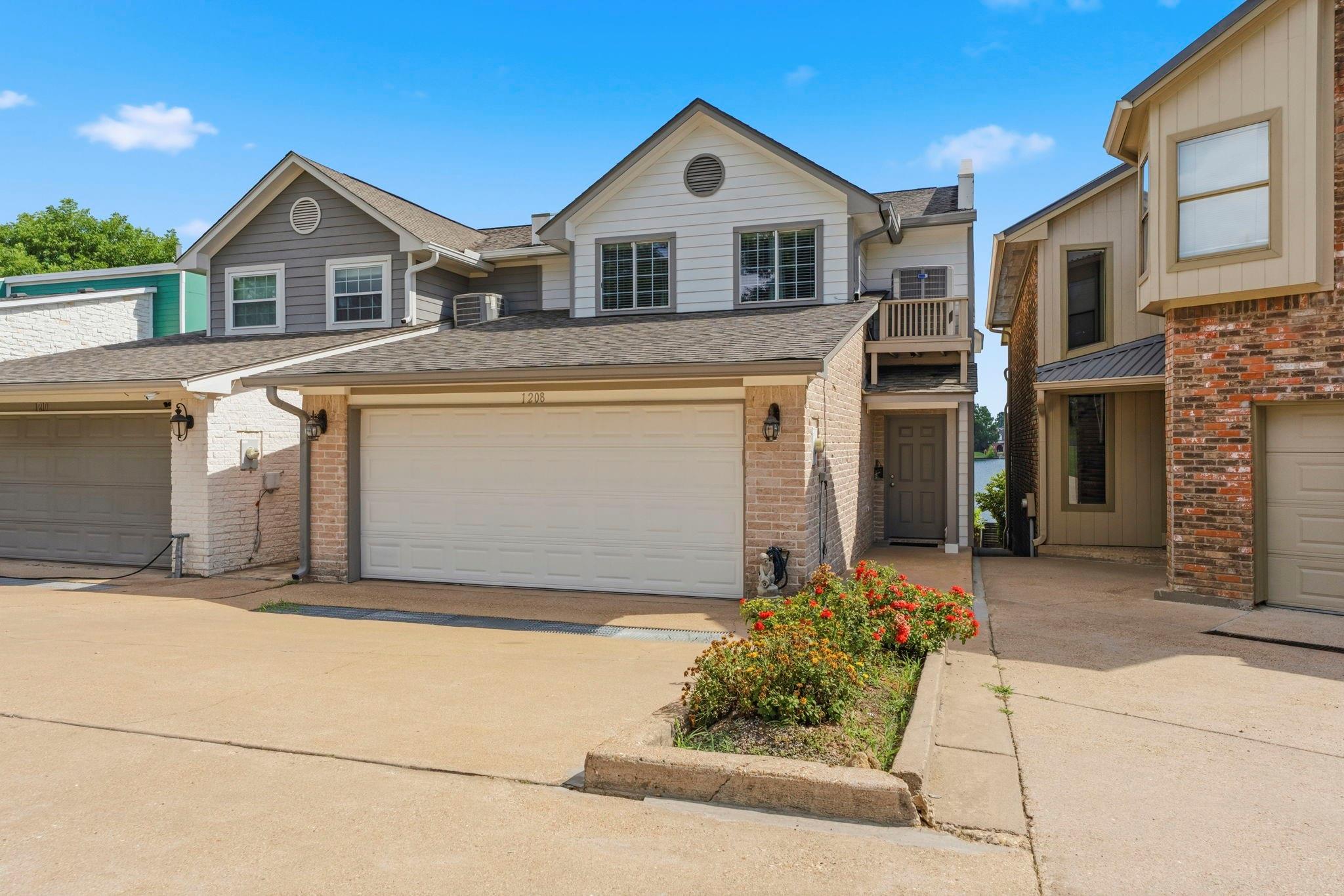 1208 Lake View Drive