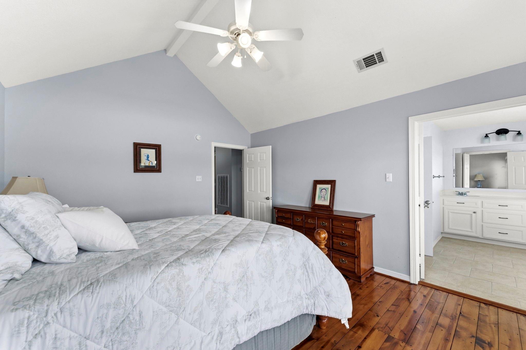 1208 Lake View Drive