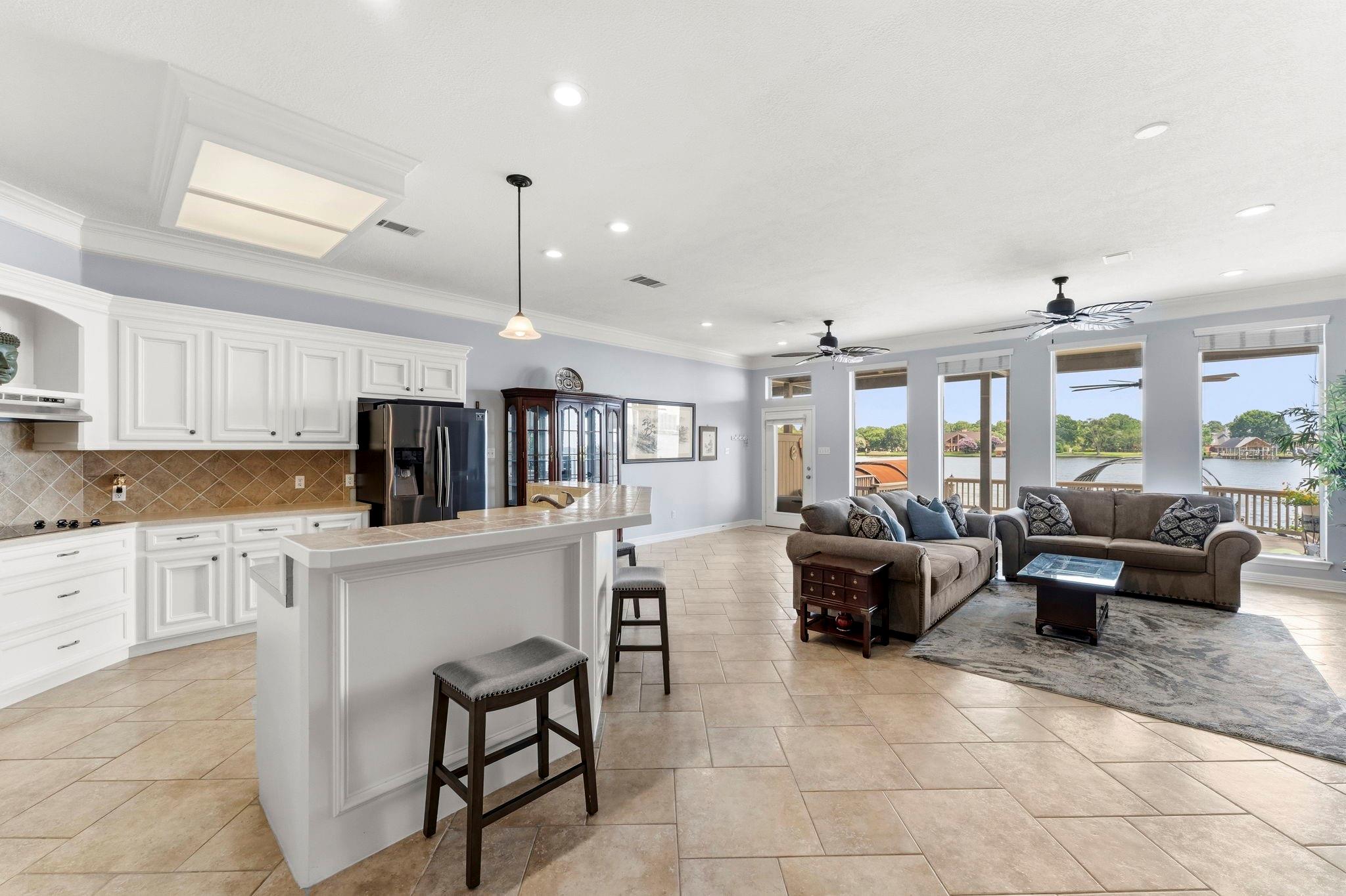 1208 Lake View Drive