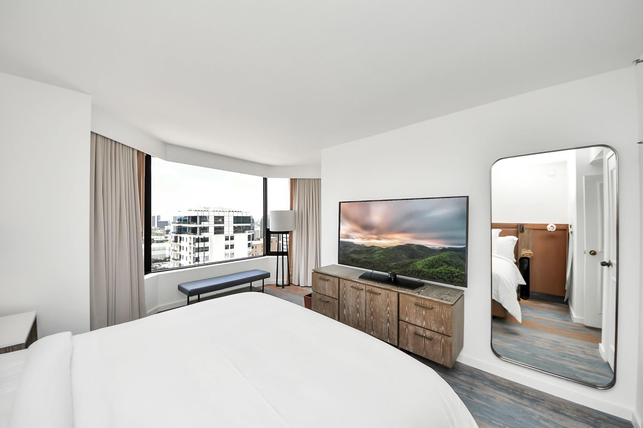 1300 Lamar Street # S8