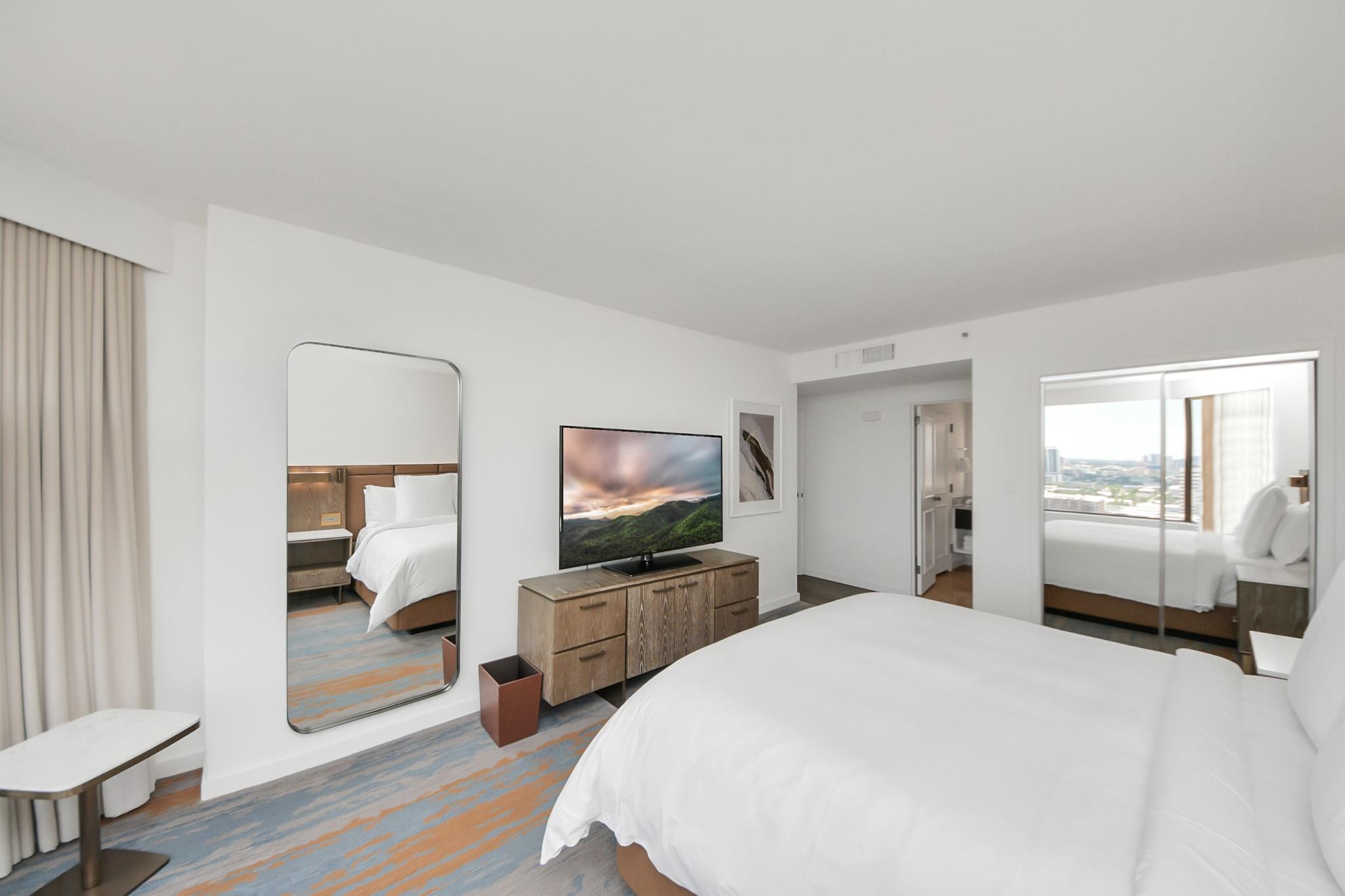 1300 Lamar Street # S8