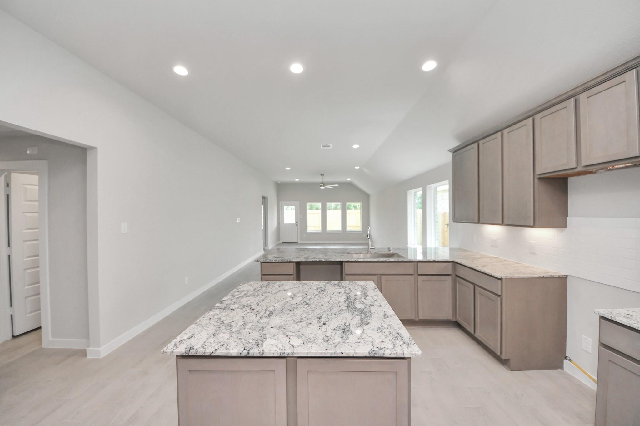 11906 Royal Willow Lane
