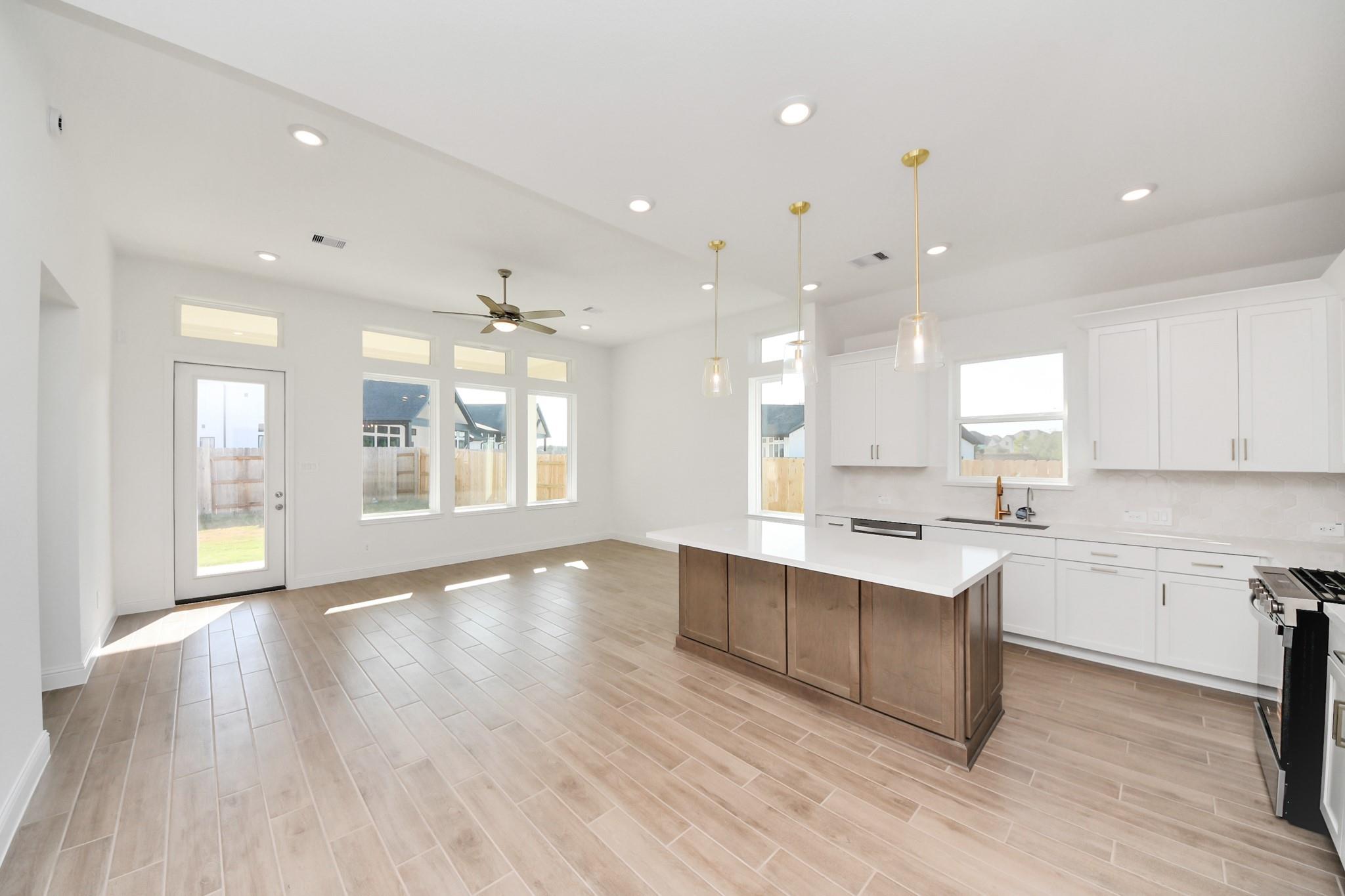 7606 Cattail Shallows Lane