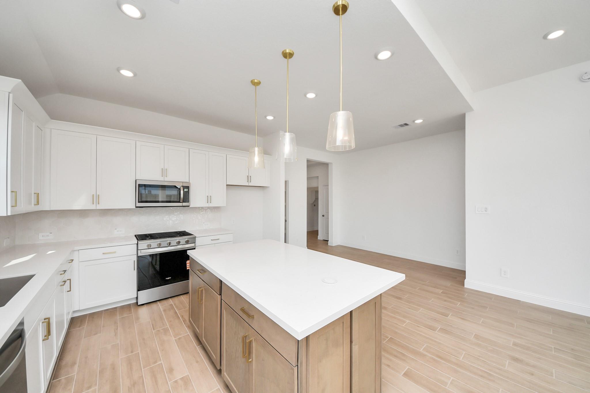 7606 Cattail Shallows Lane