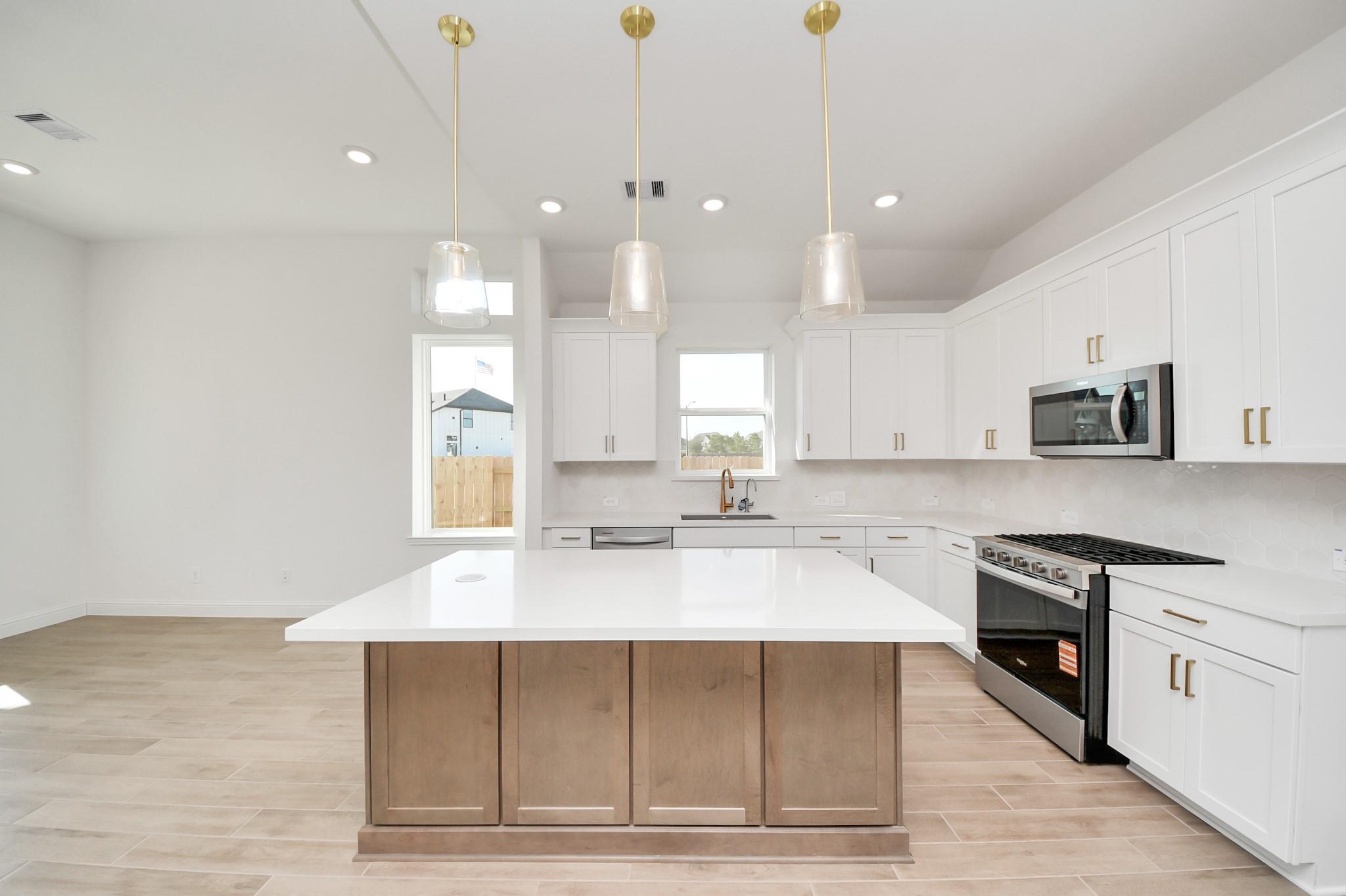 7606 Cattail Shallows Lane