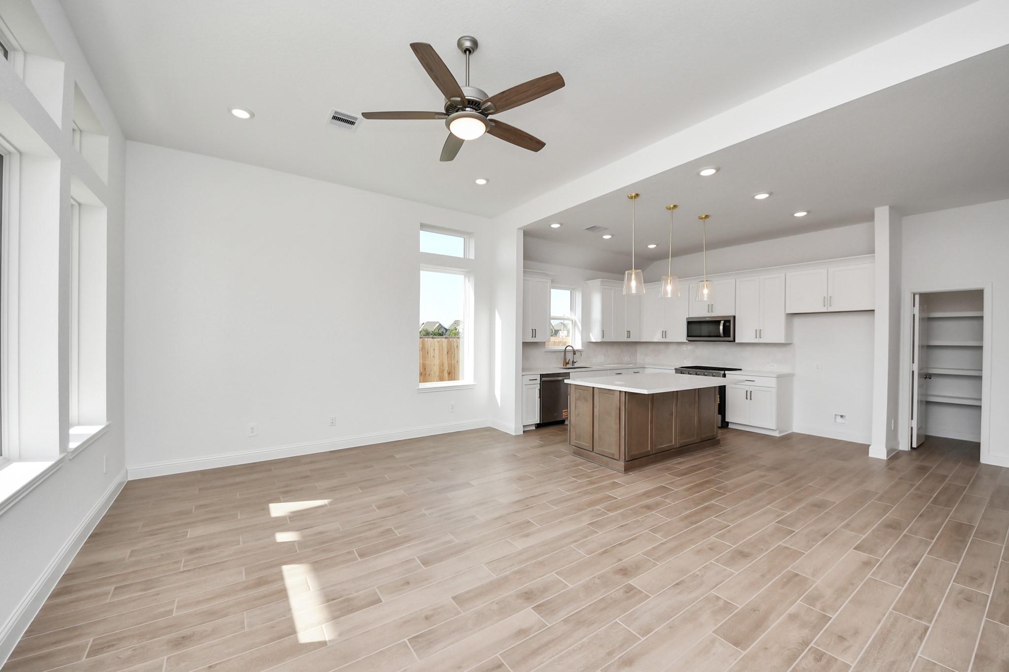 7606 Cattail Shallows Lane