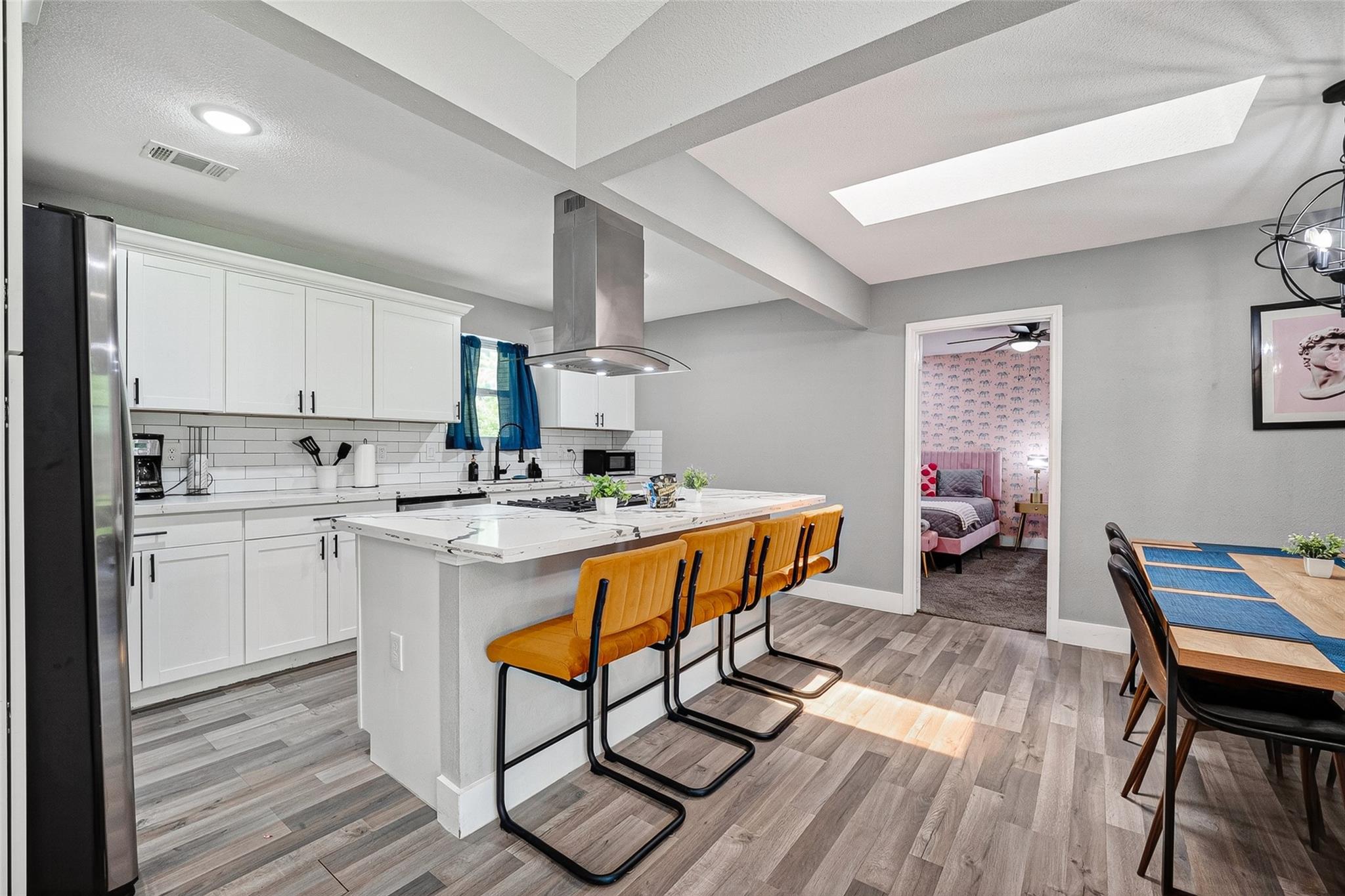 1206 Riggs Road