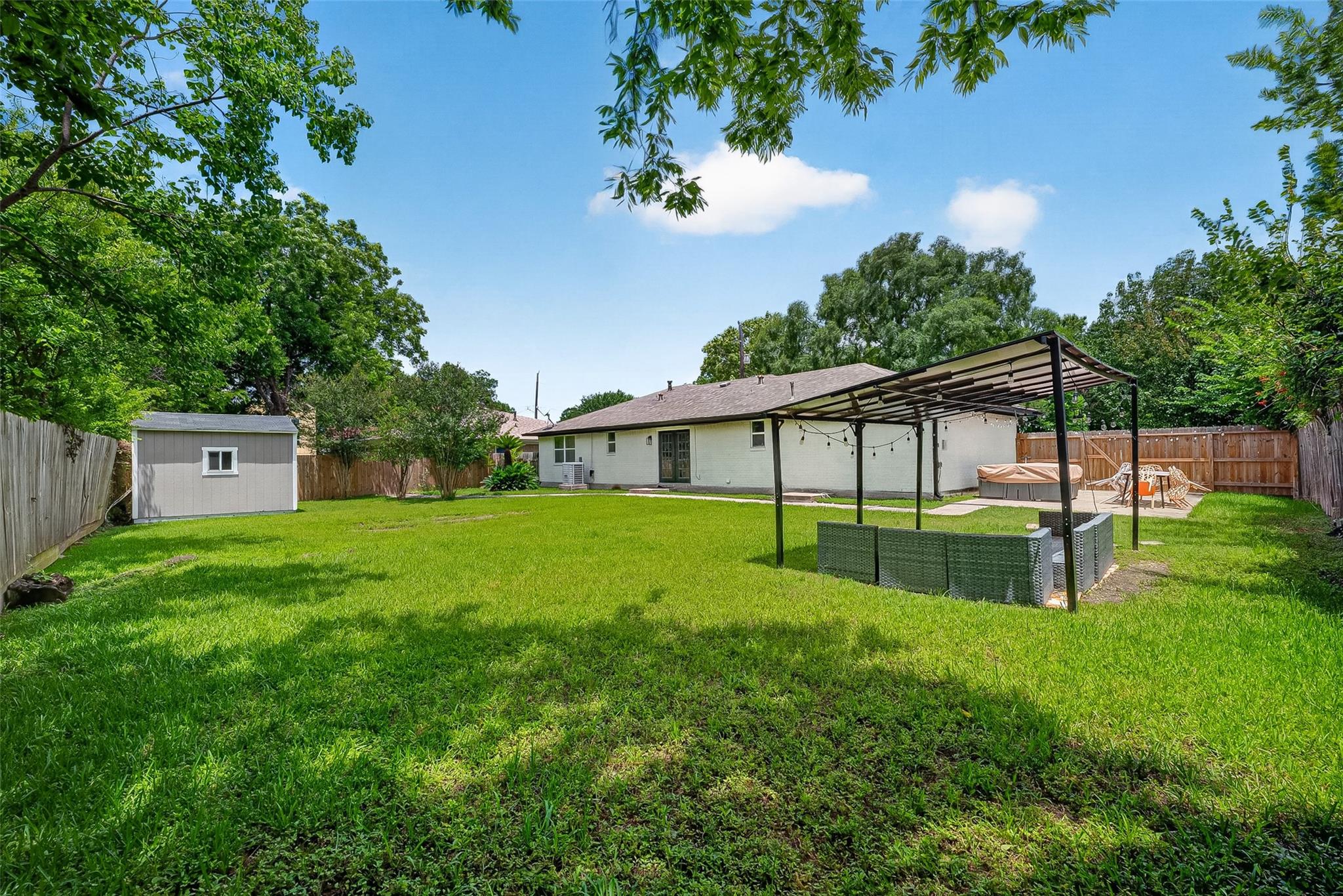 1206 Riggs Road