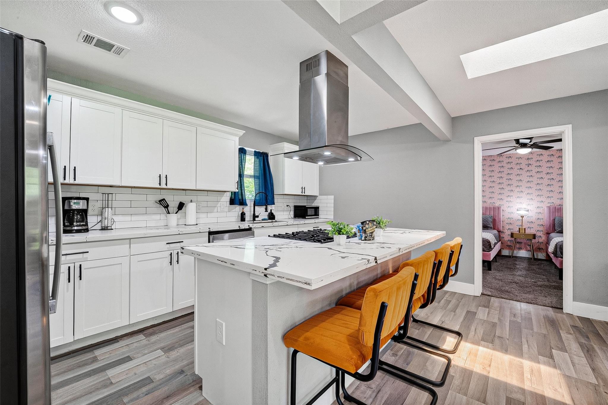 1206 Riggs Road
