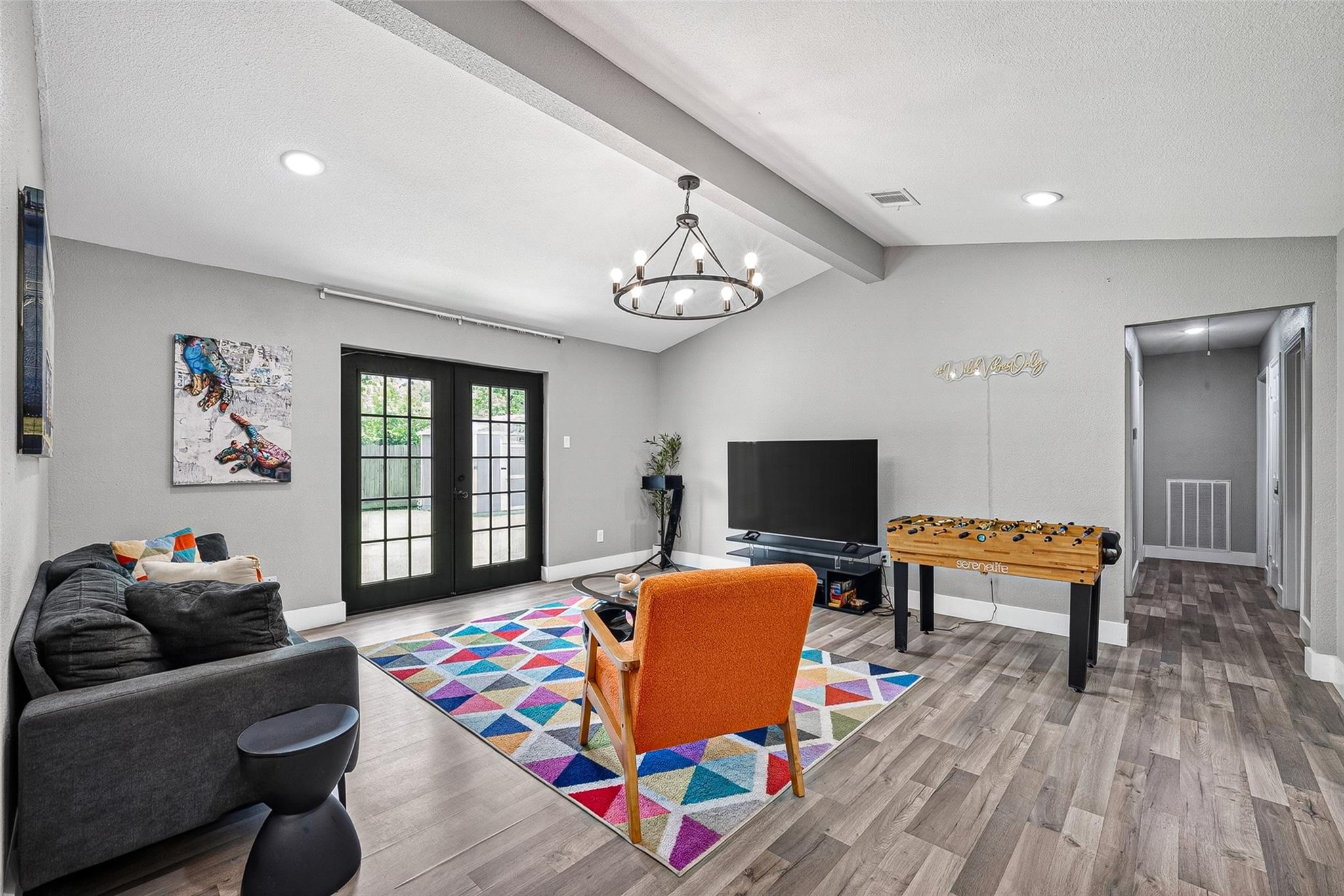 1206 Riggs Road