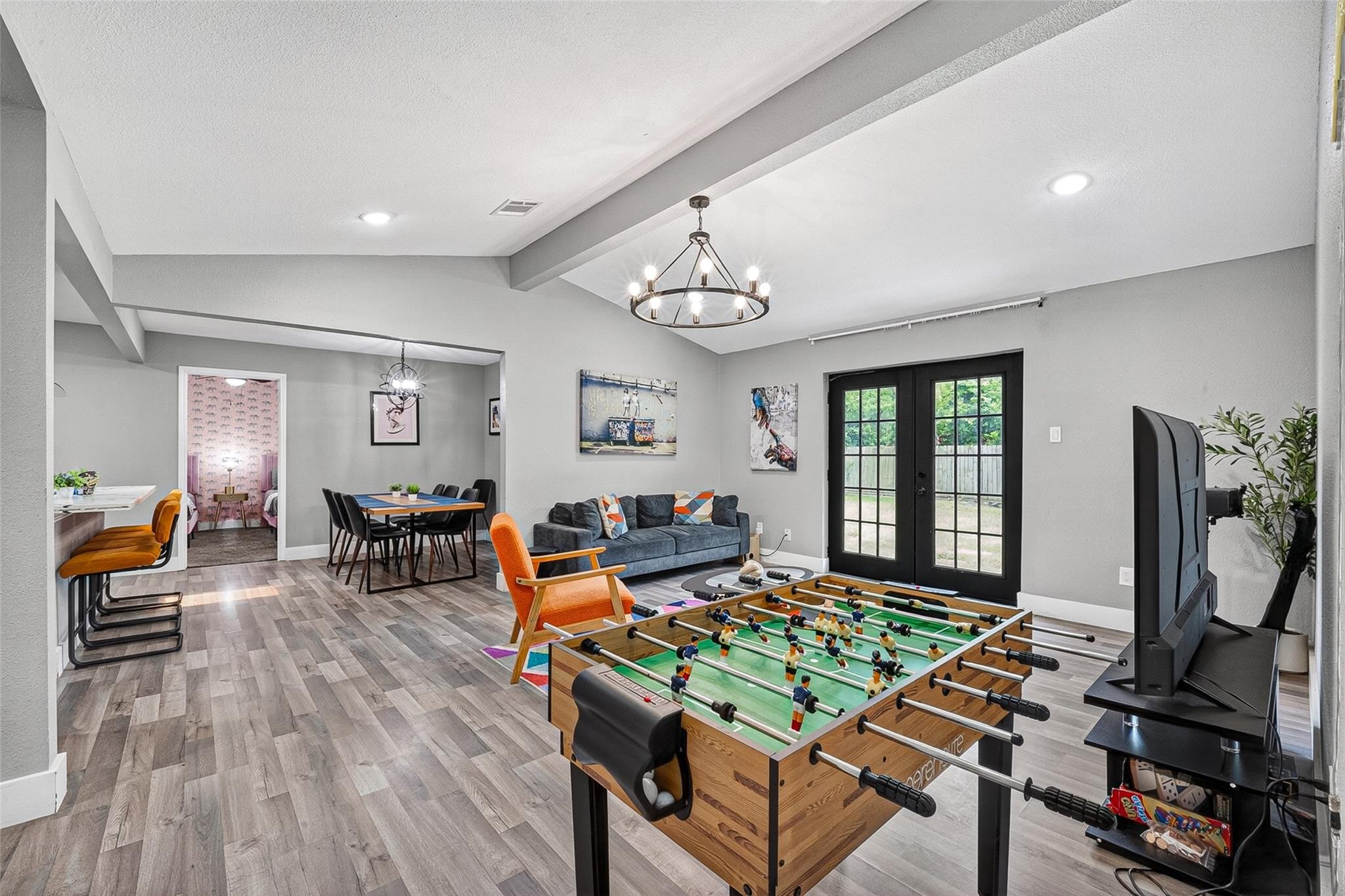 1206 Riggs Road