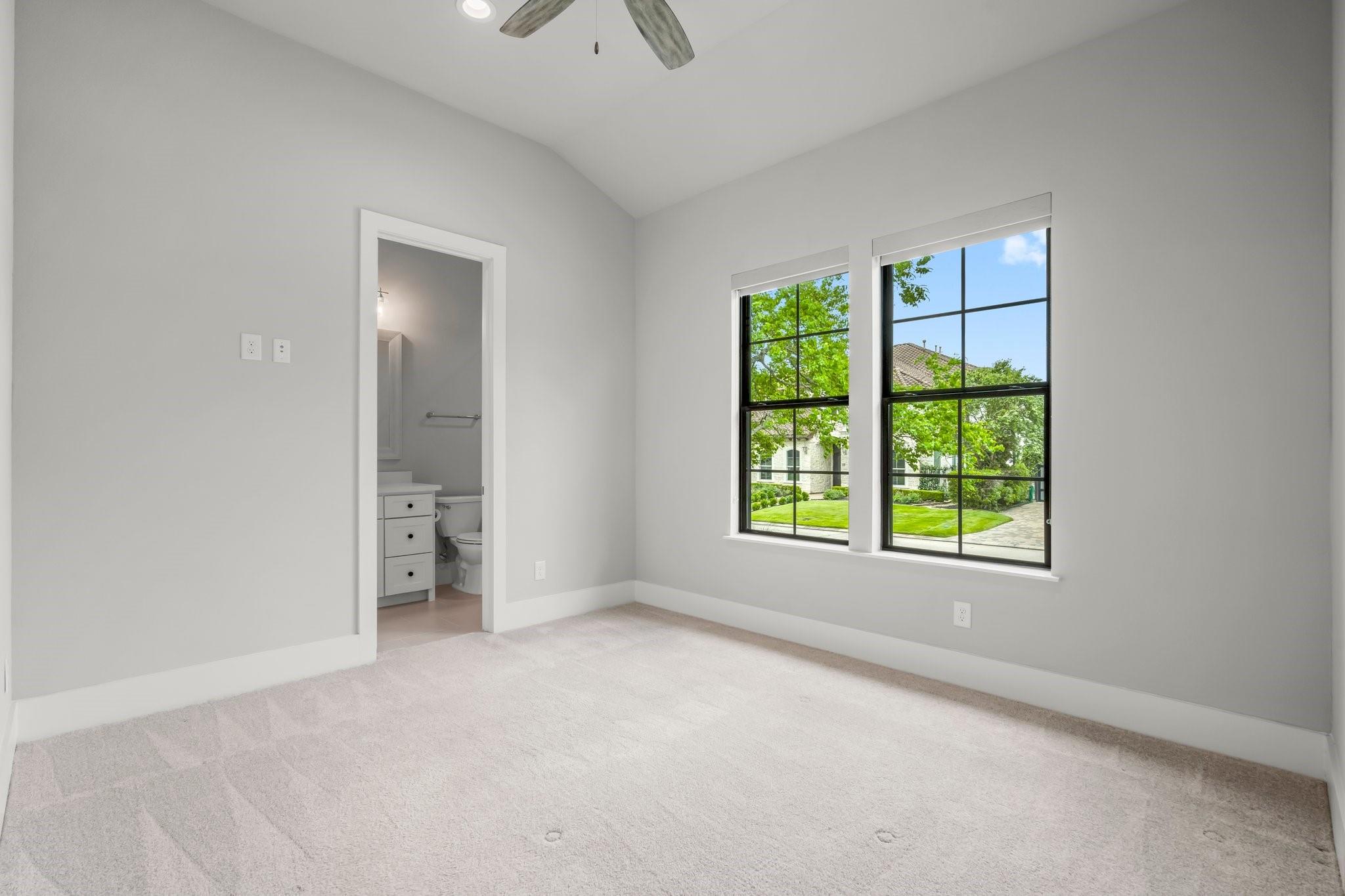 19 Pronghorn Place