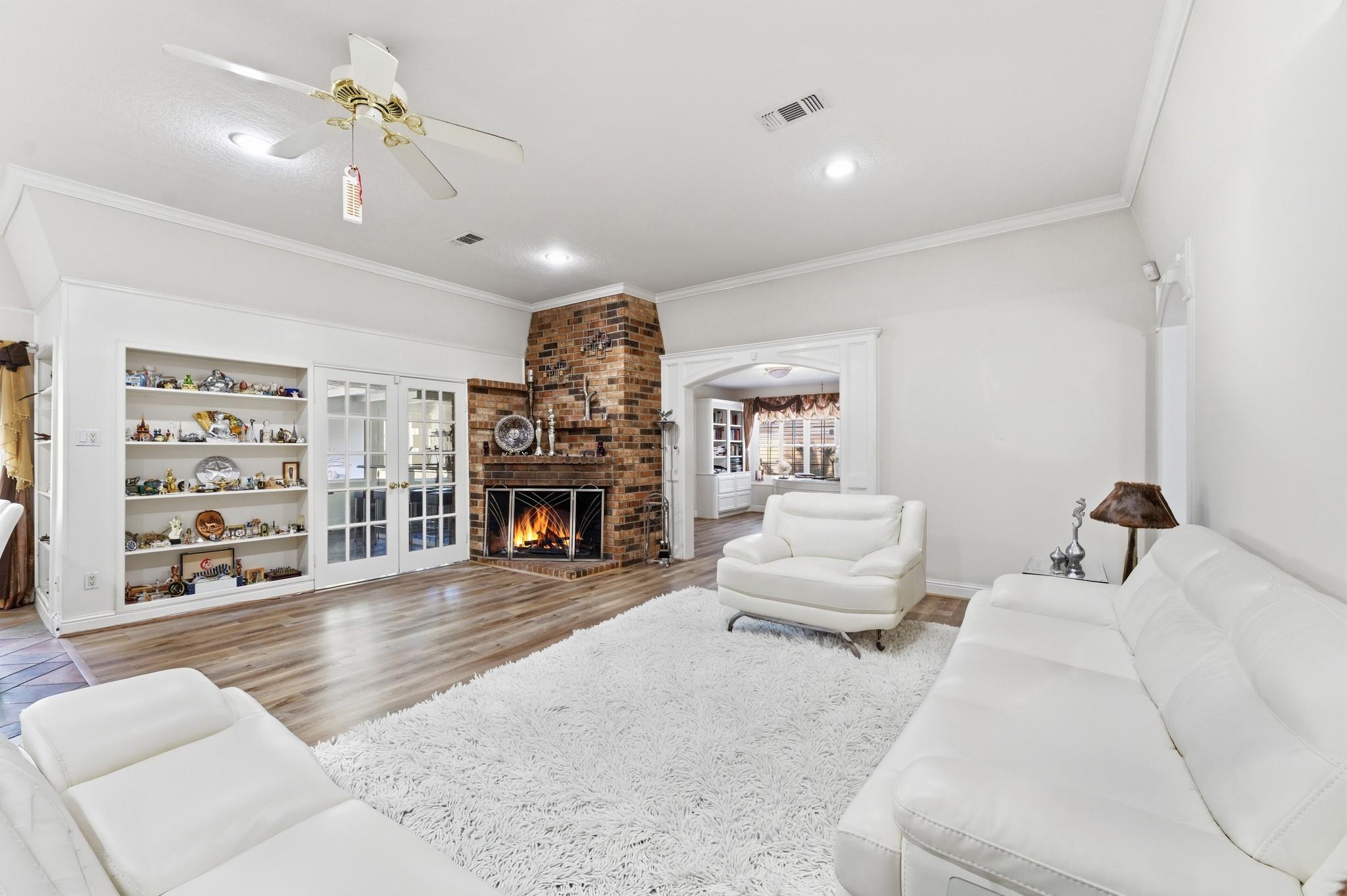 6015 Pebble Beach Drive