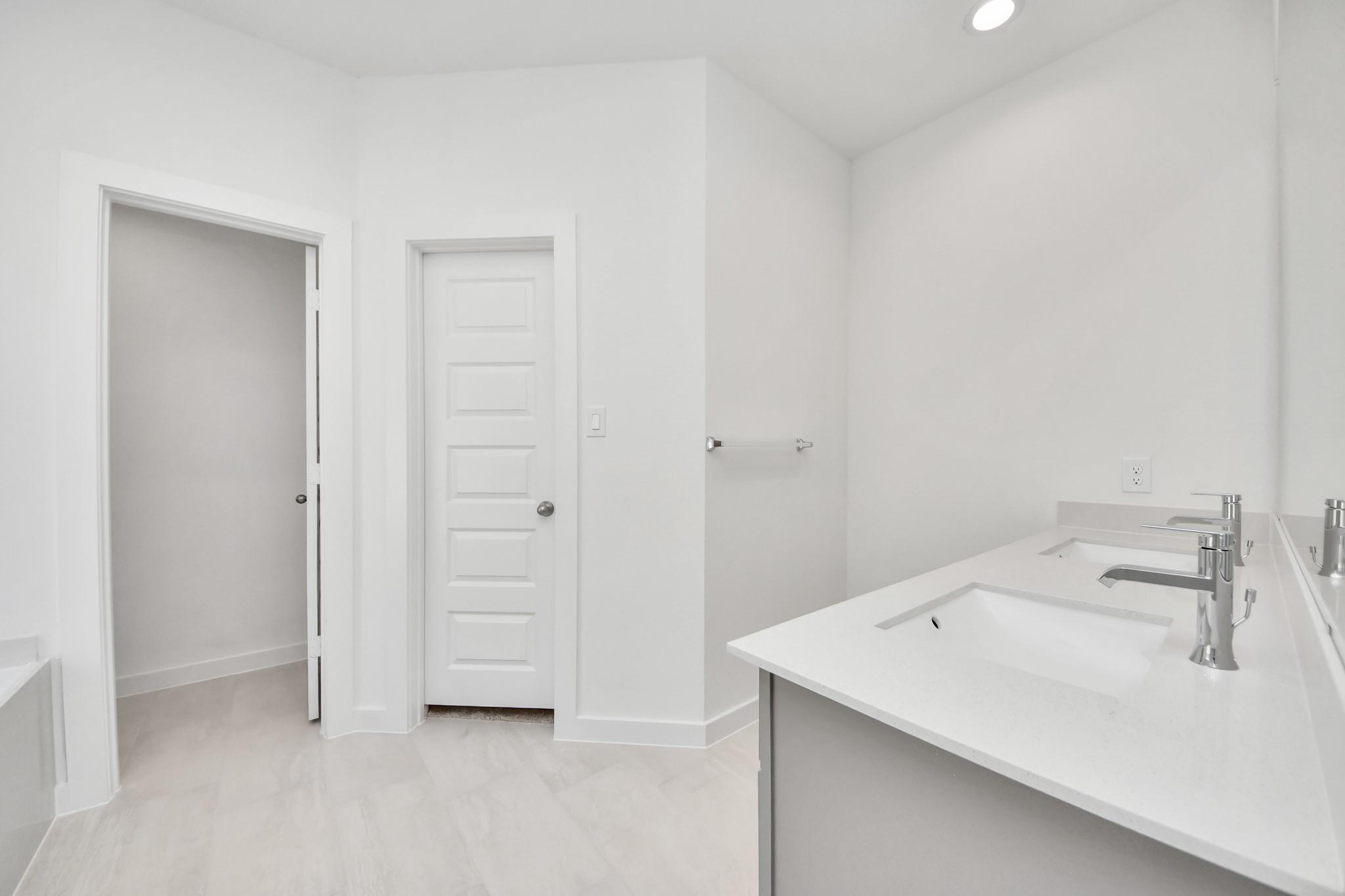 18534 Athena Flower Drive