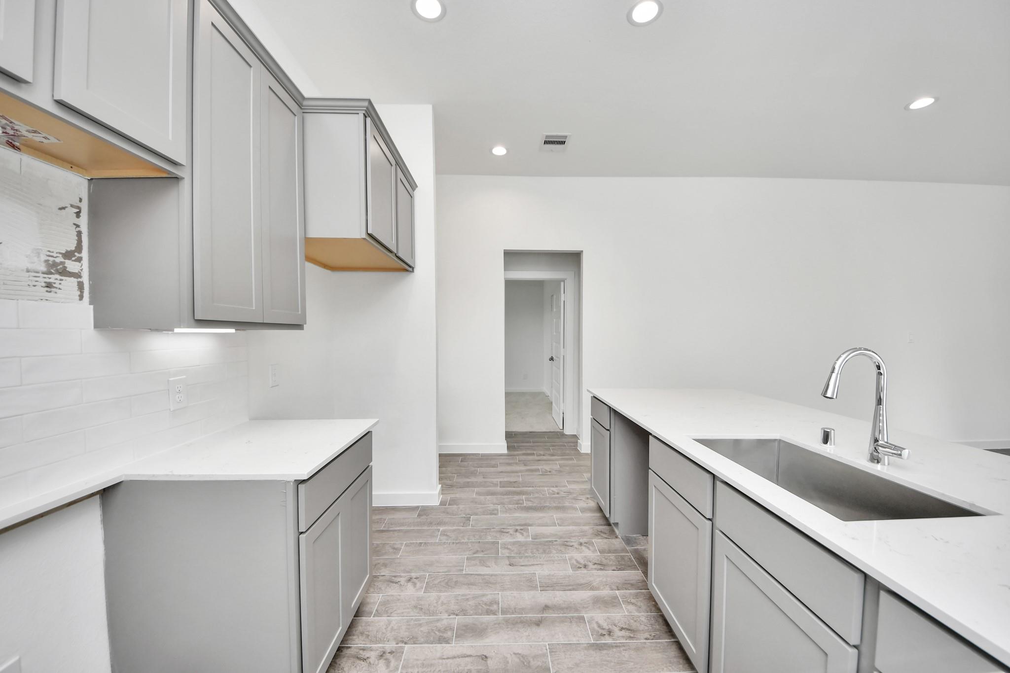 18534 Athena Flower Drive