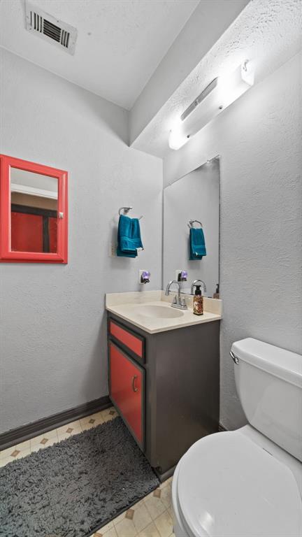 3800 Trailwood Drive