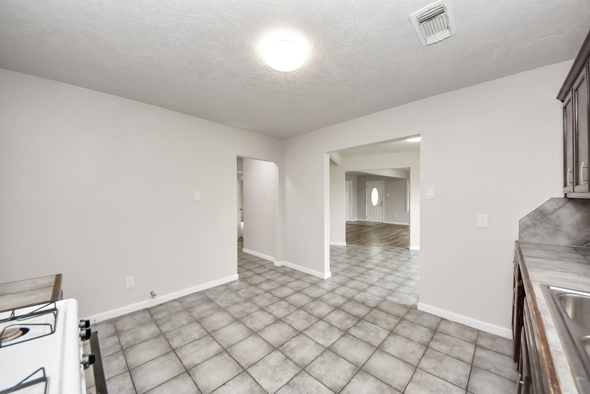 9413 Arden Court