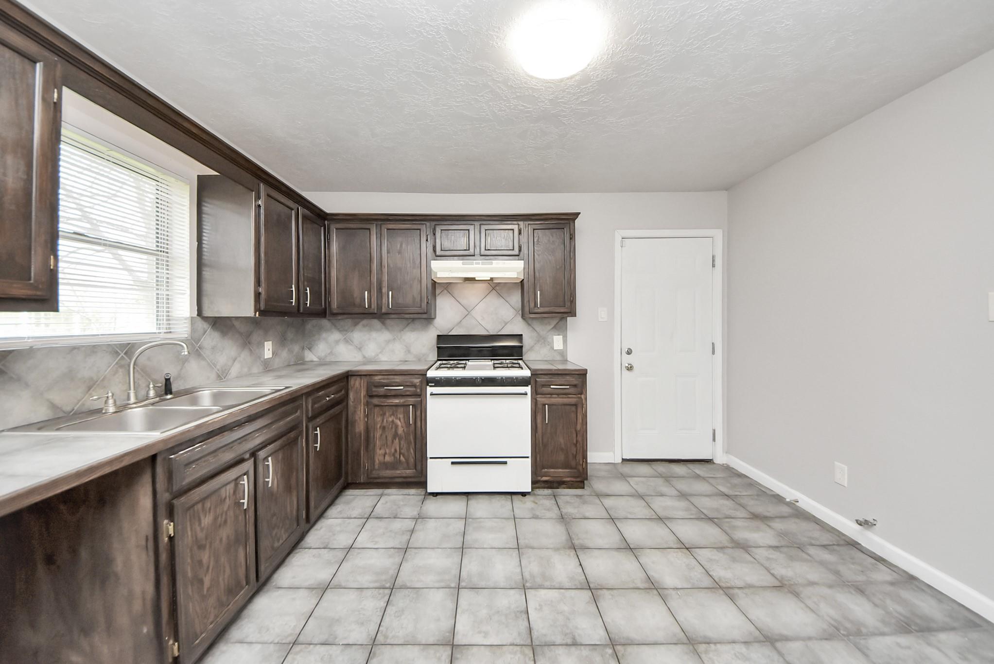 9413 Arden Court