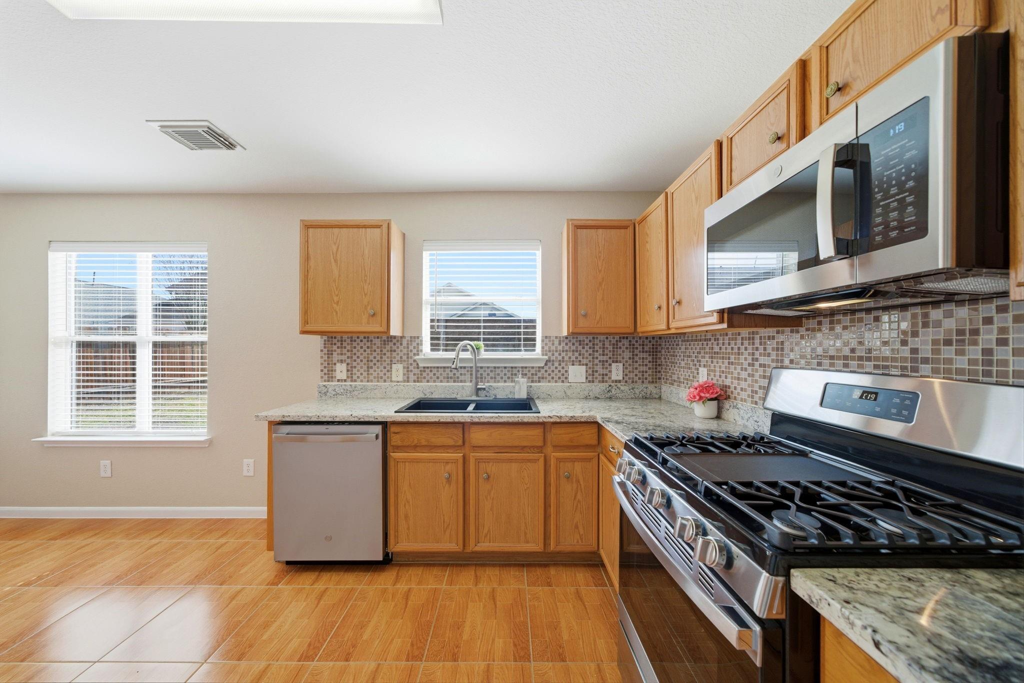 10038 Victoria Chase Lane