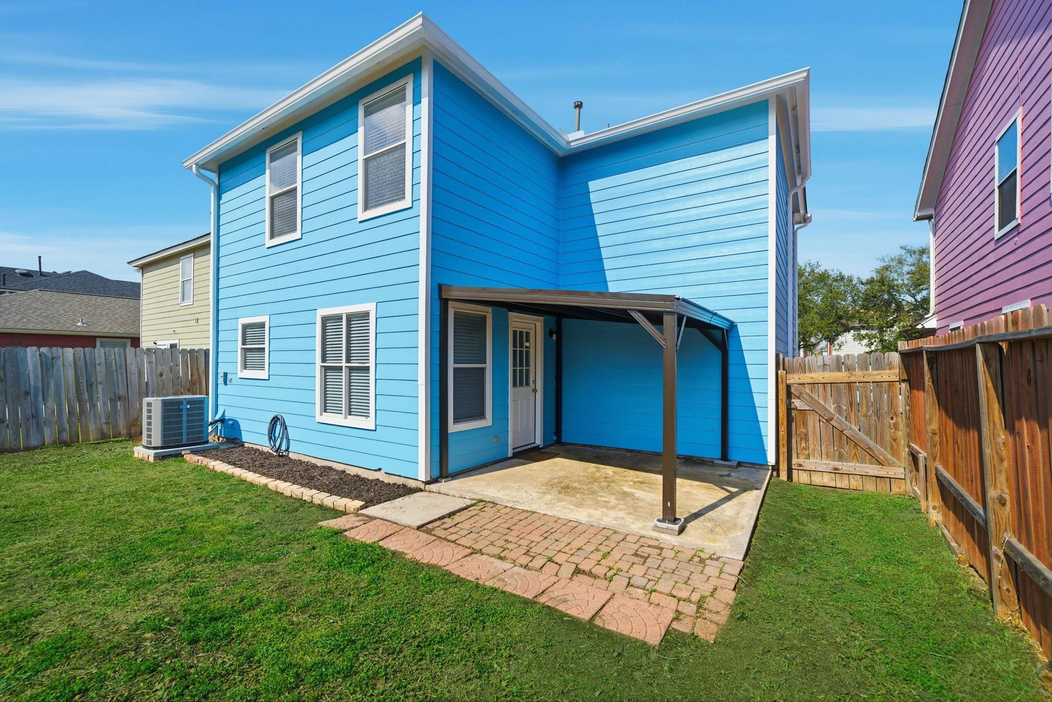 10038 Victoria Chase Lane