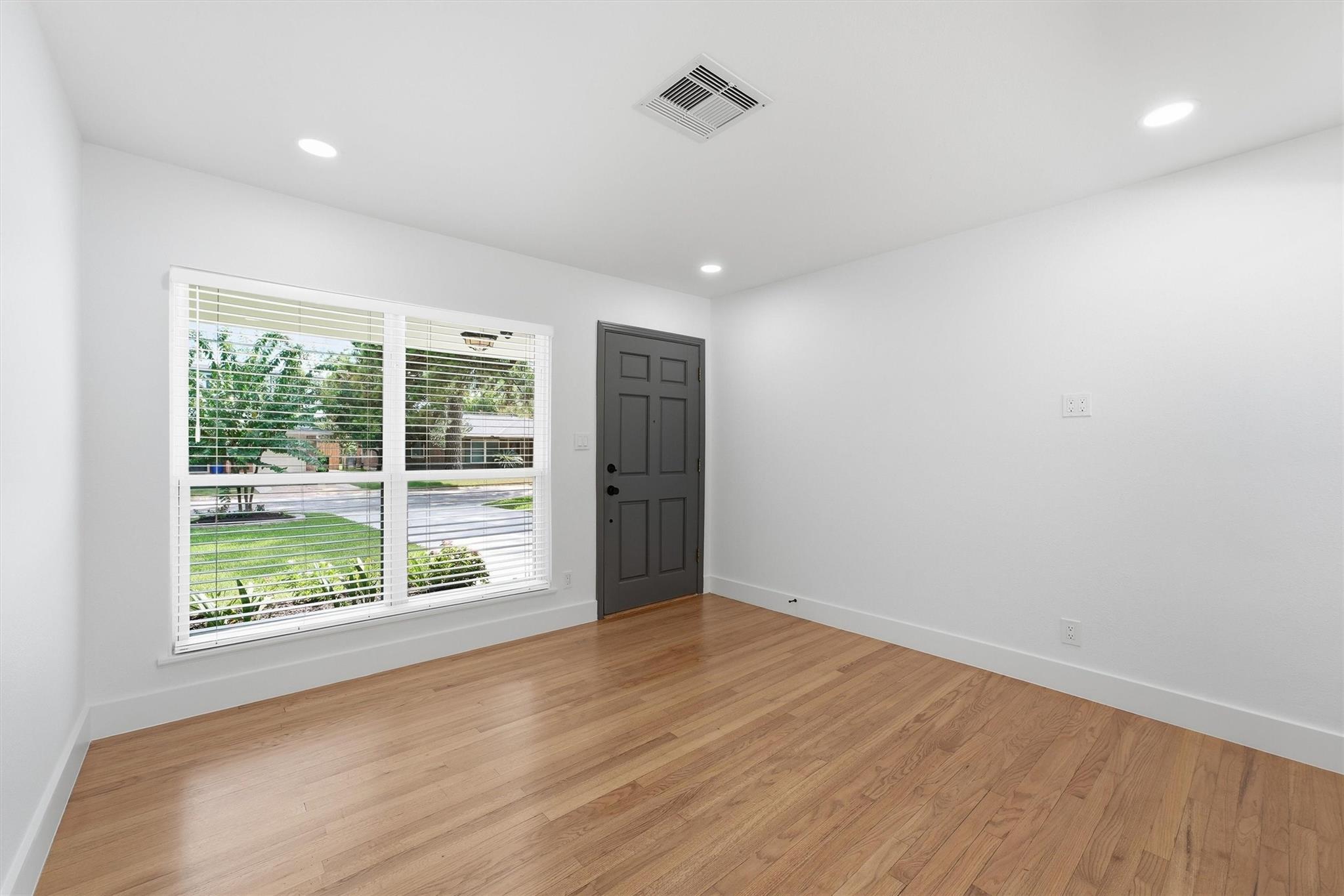 2014 Woodcrest Drive